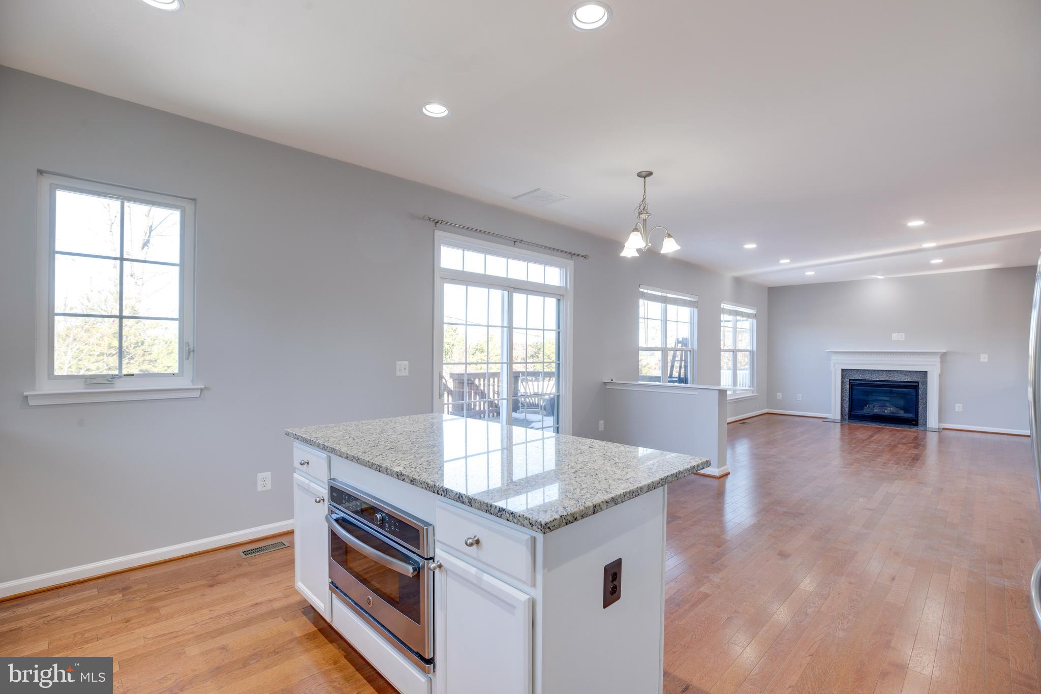 AVENDALE WOODLAND GROVE - Residential Lease