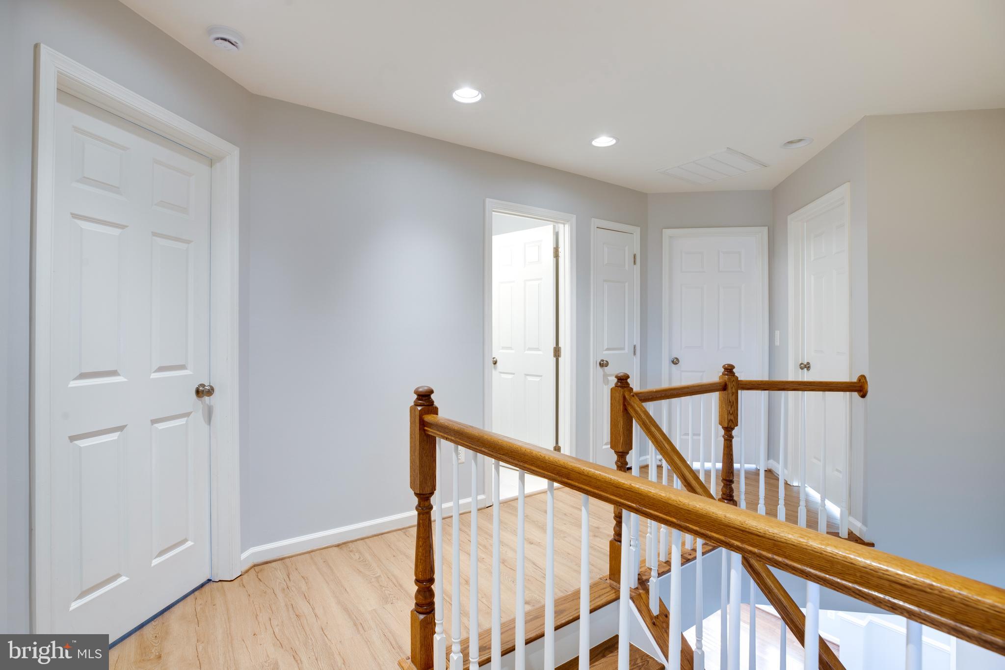 AVENDALE WOODLAND GROVE - Residential Lease