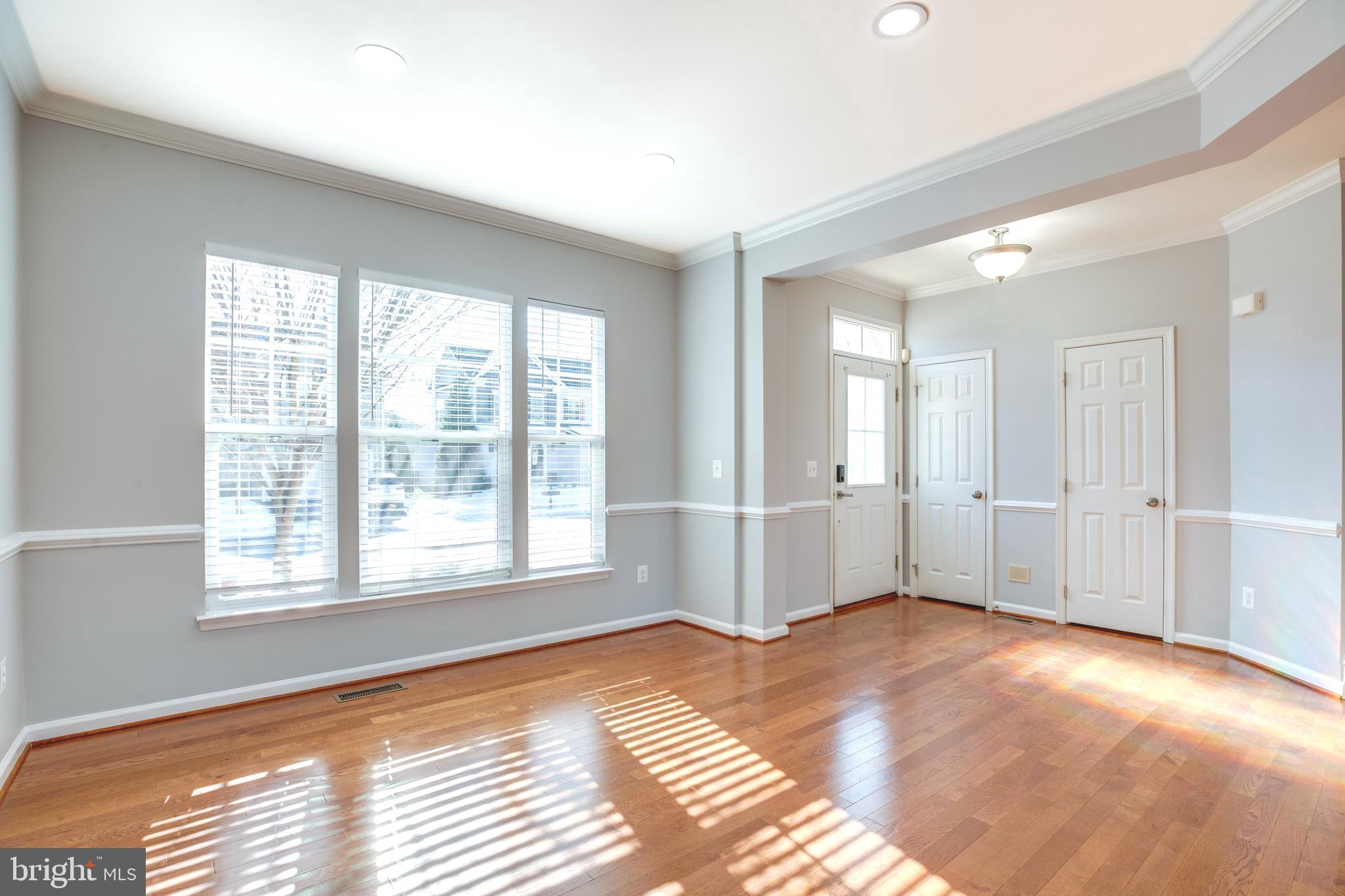 AVENDALE WOODLAND GROVE - Residential Lease