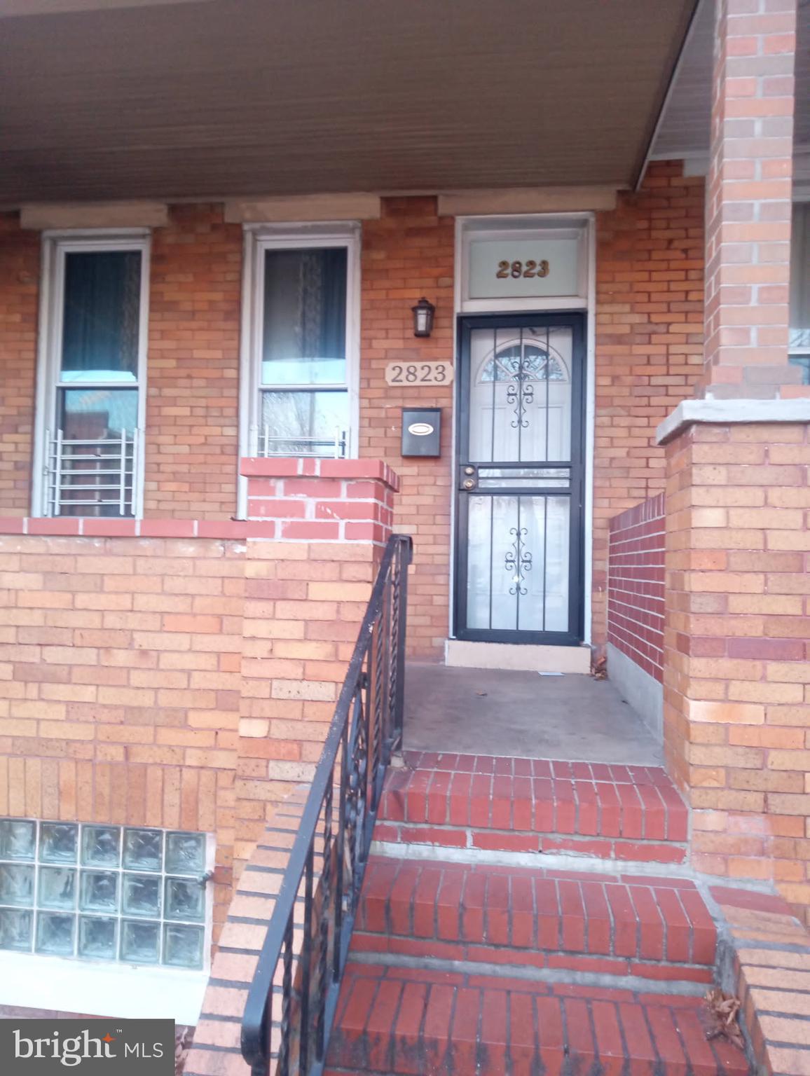 Lead free certificate, Tenant occupied, and prefer to stay. Central air, backyard parking. 3 Bed rooms 1,5 bath