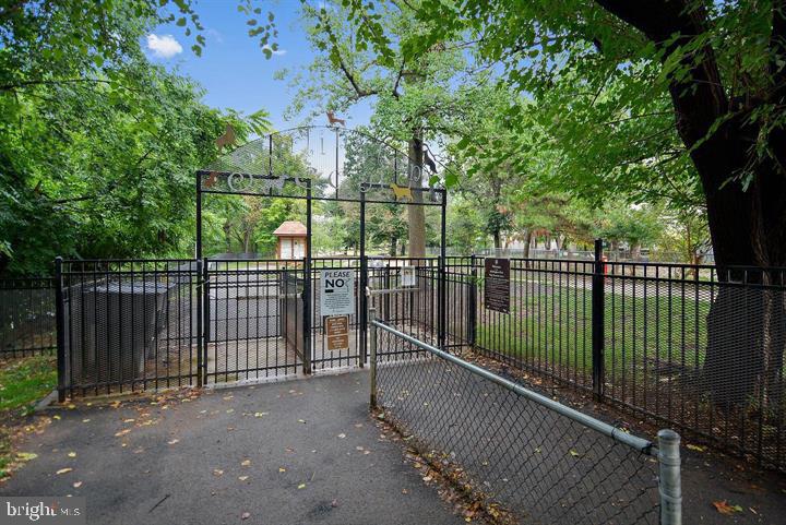 FAIRLINGTON VILLAGES - Residential