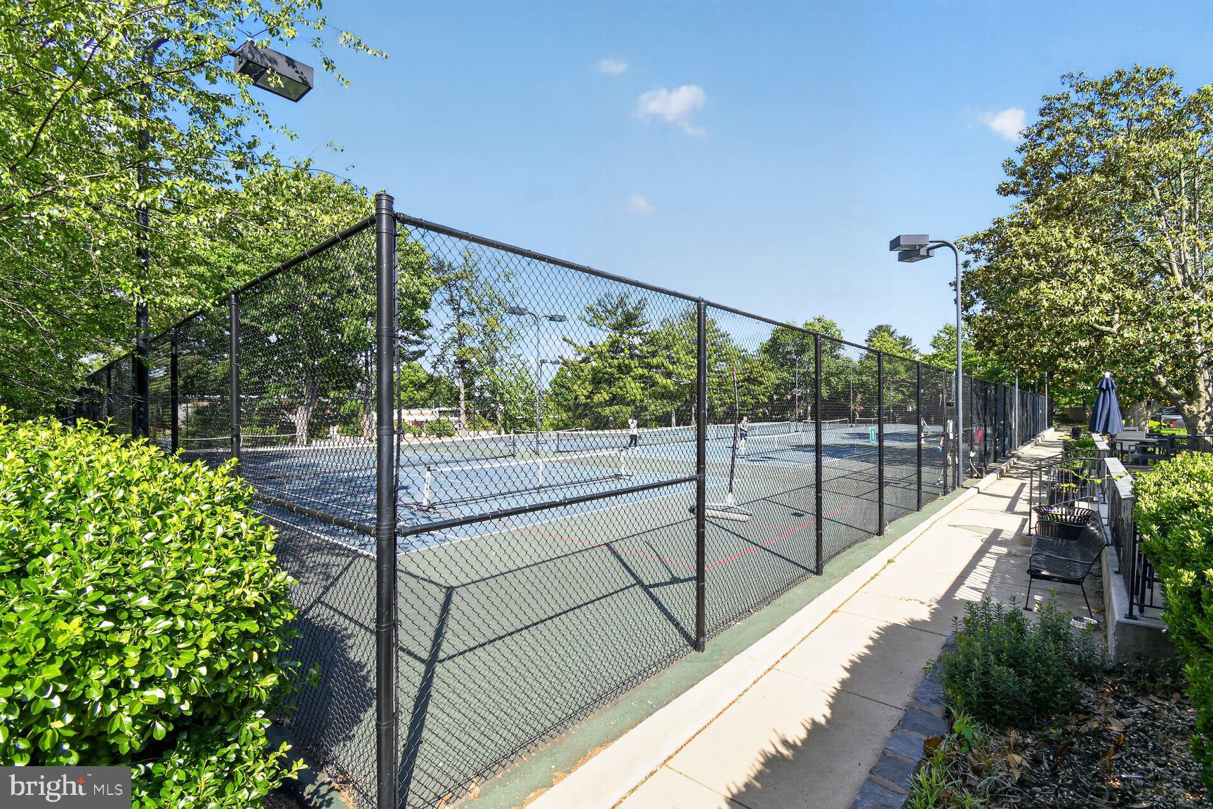 FAIRLINGTON VILLAGES - Residential