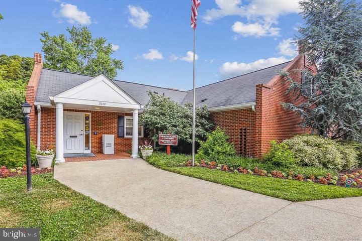 FAIRLINGTON VILLAGES - Residential