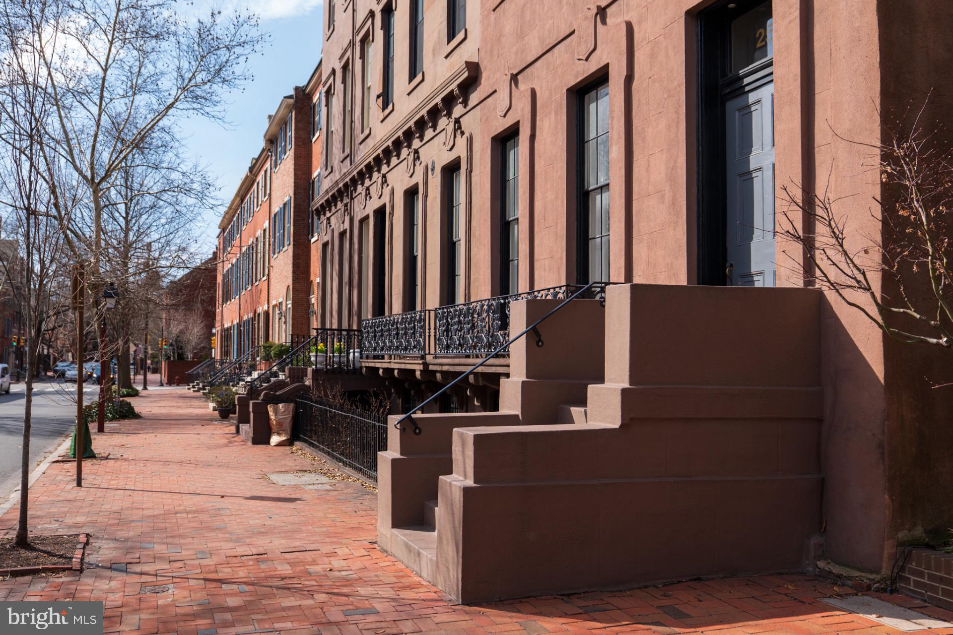 SOCIETY HILL - Residential
