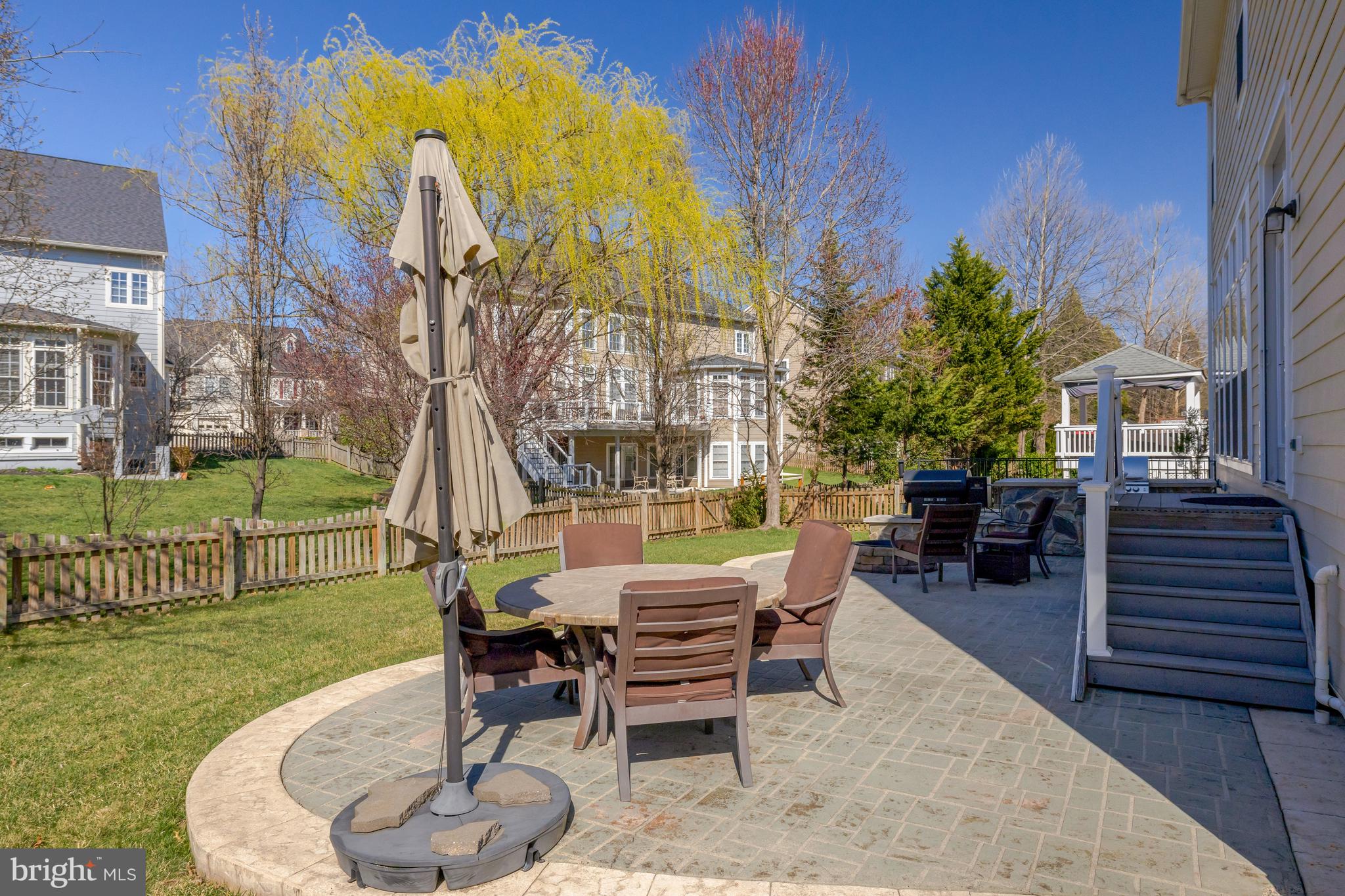 BROADLANDS SOUTH - Residential