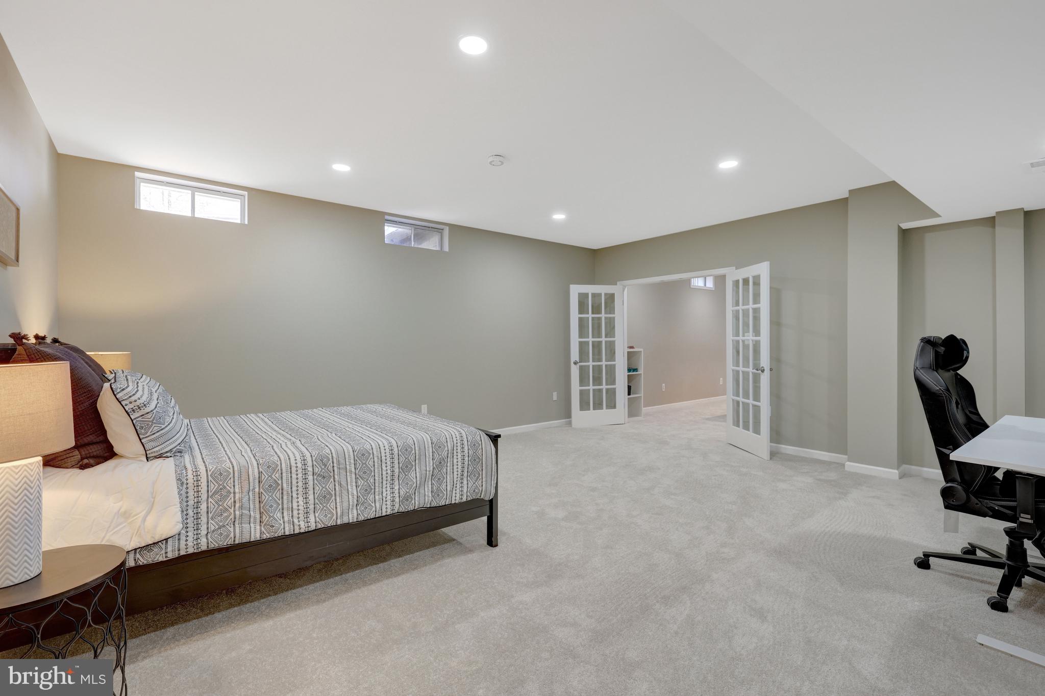 BROADLANDS SOUTH - Residential