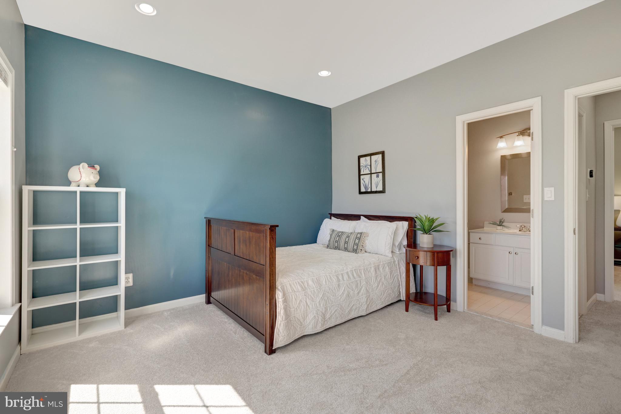 BROADLANDS SOUTH - Residential
