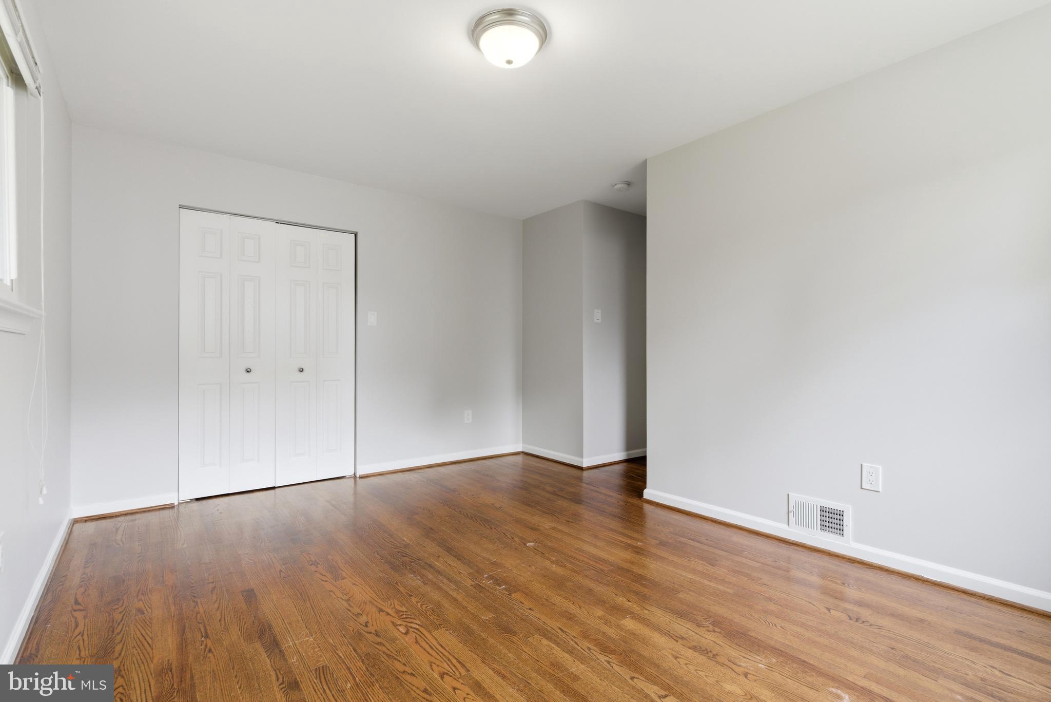 BEL PRE WOODS - Residential