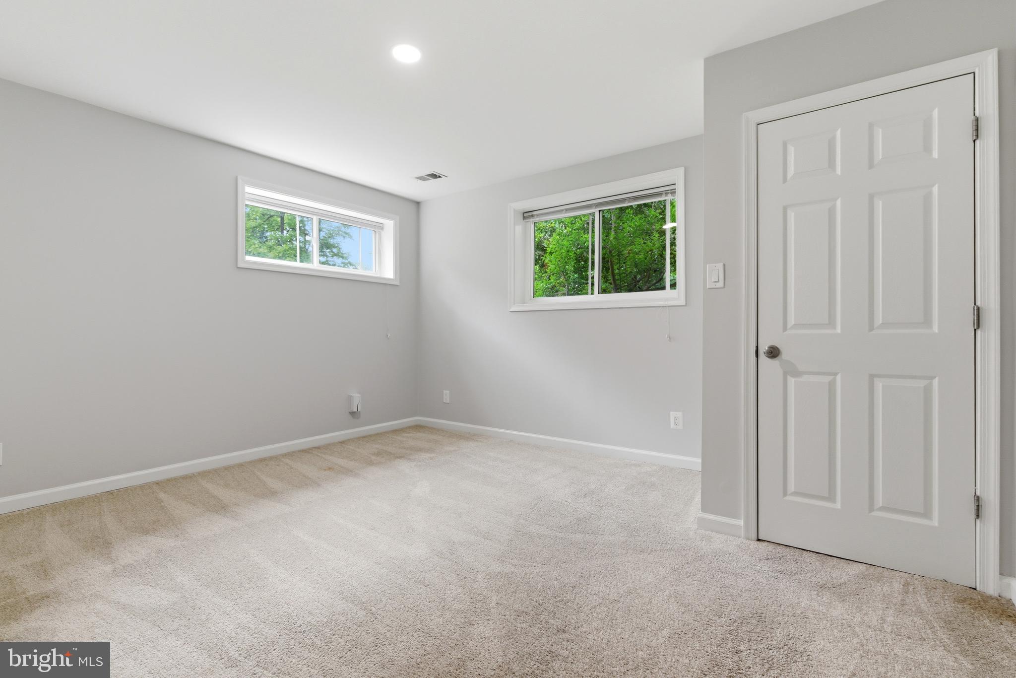 BEL PRE WOODS - Residential