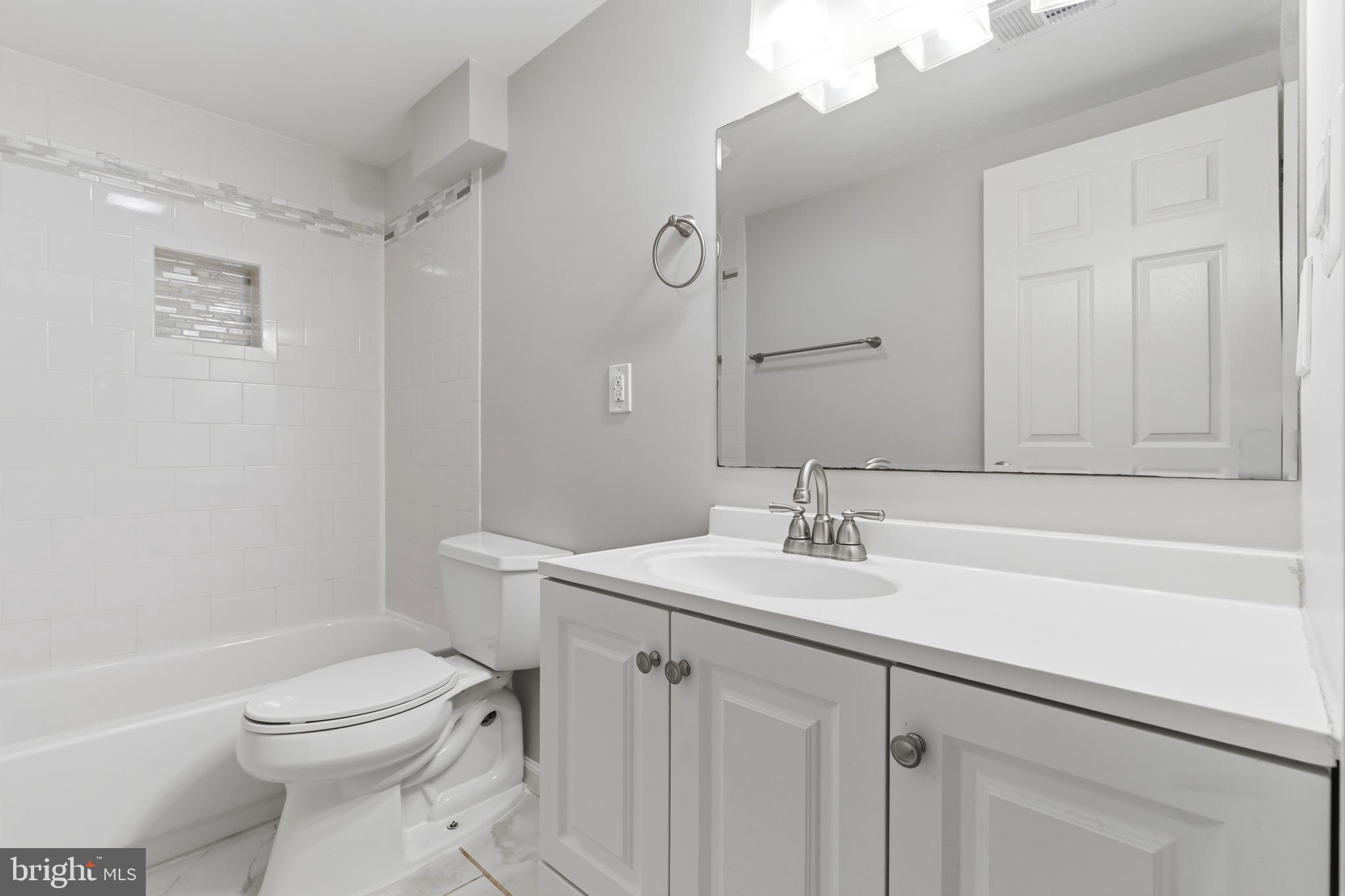 BEL PRE WOODS - Residential
