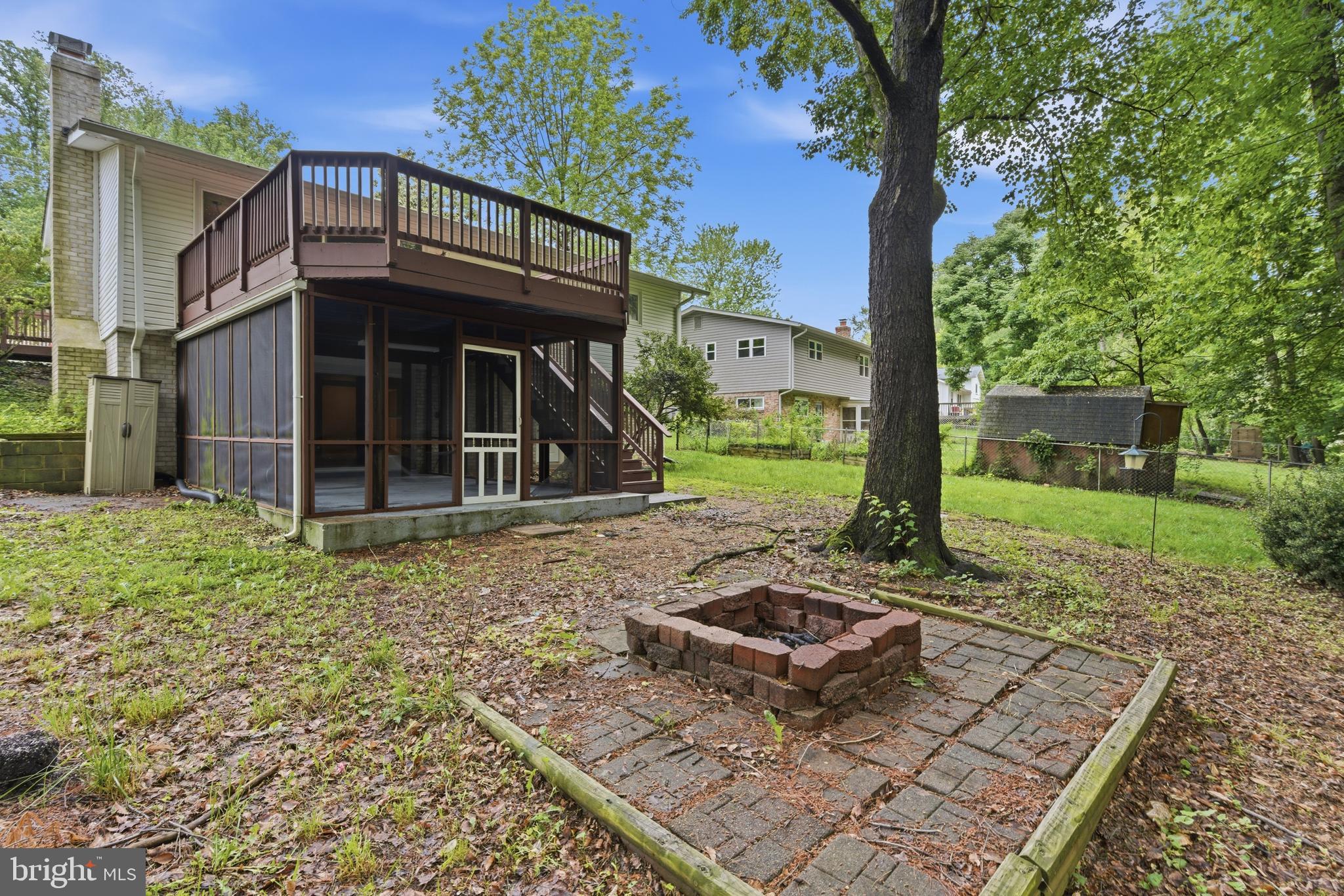 BEL PRE WOODS - Residential