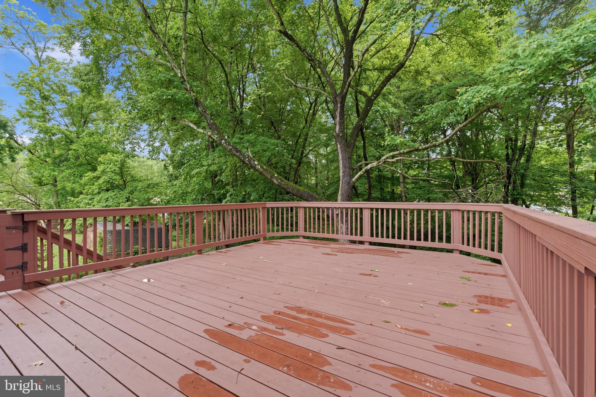 BEL PRE WOODS - Residential