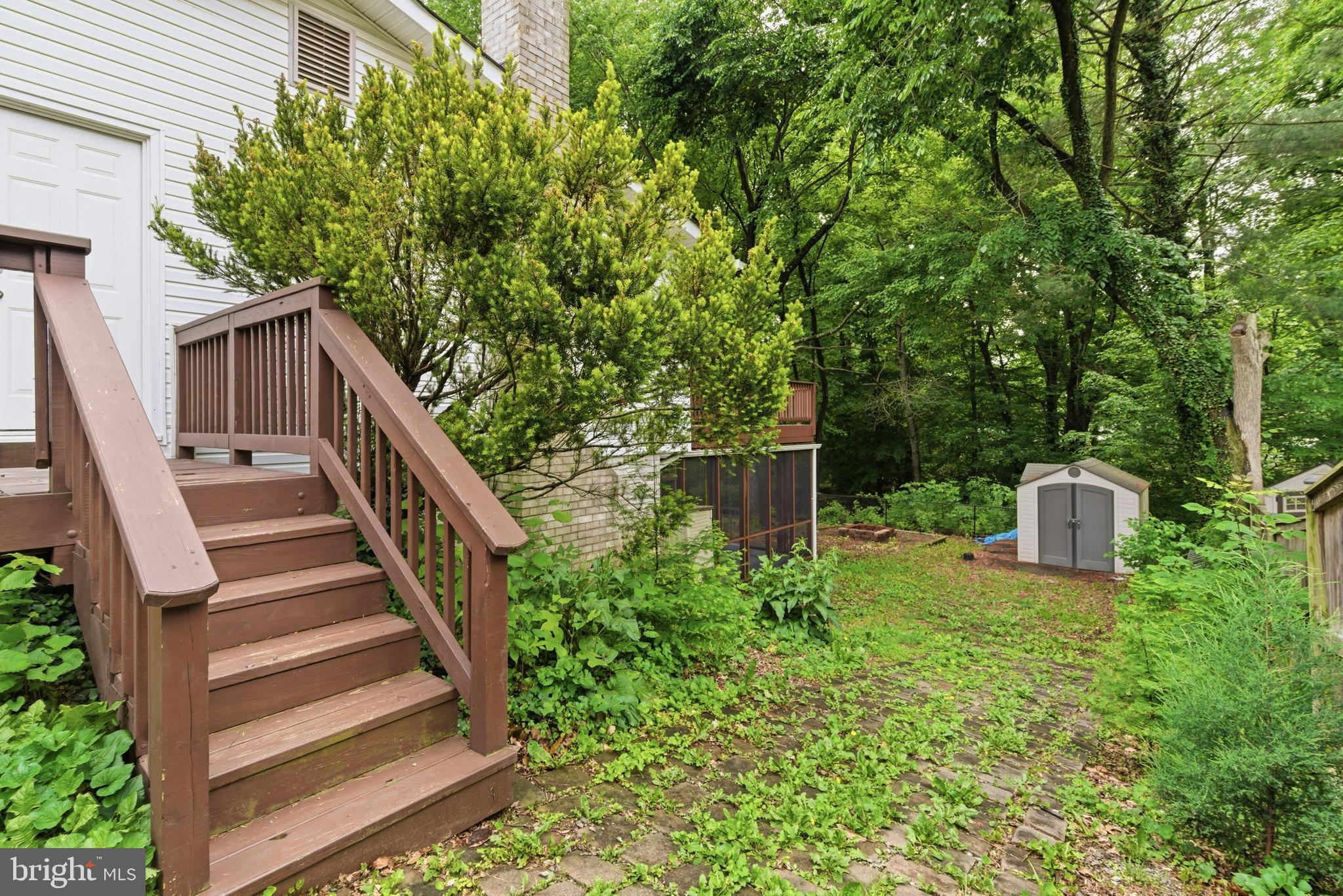 BEL PRE WOODS - Residential