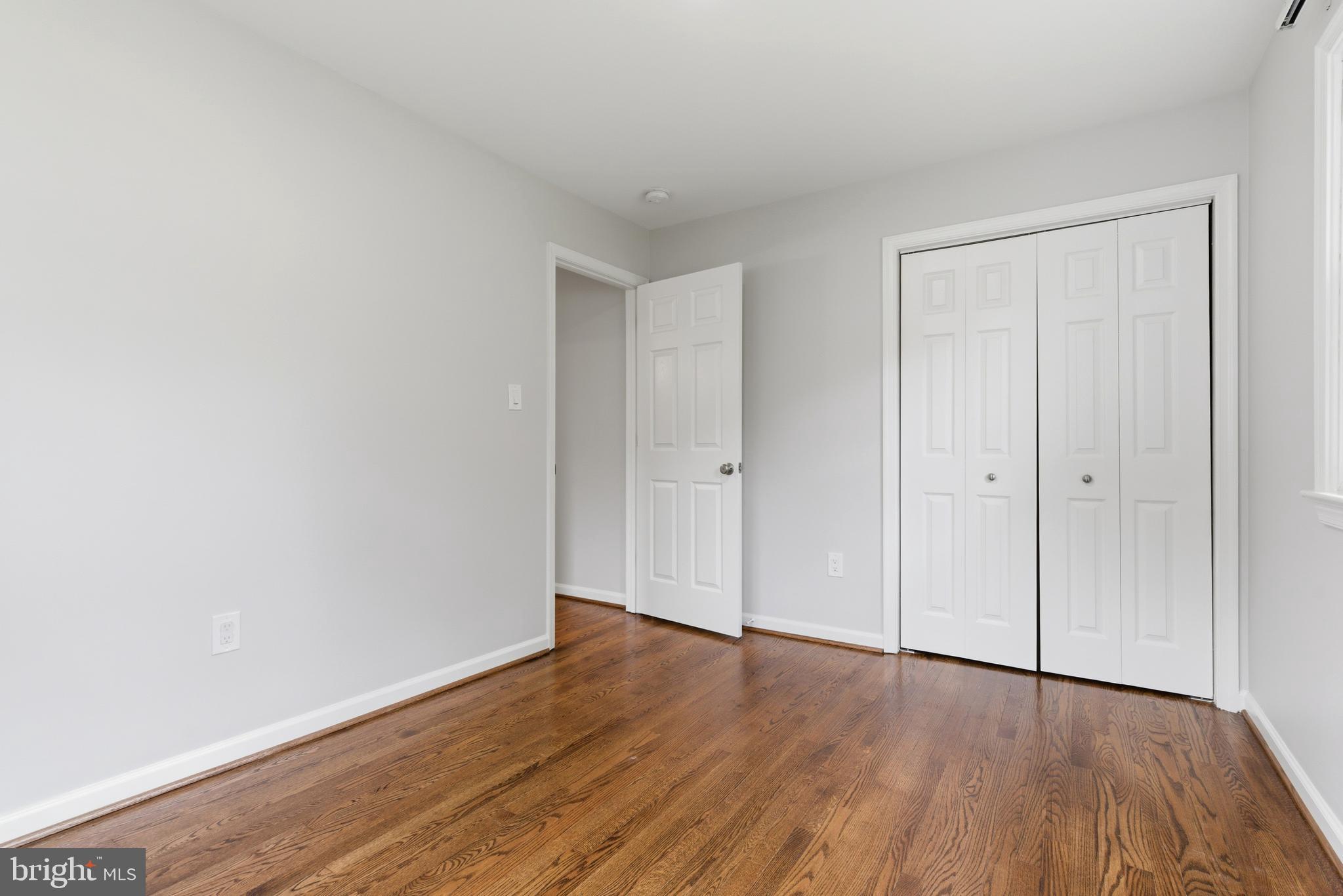 BEL PRE WOODS - Residential