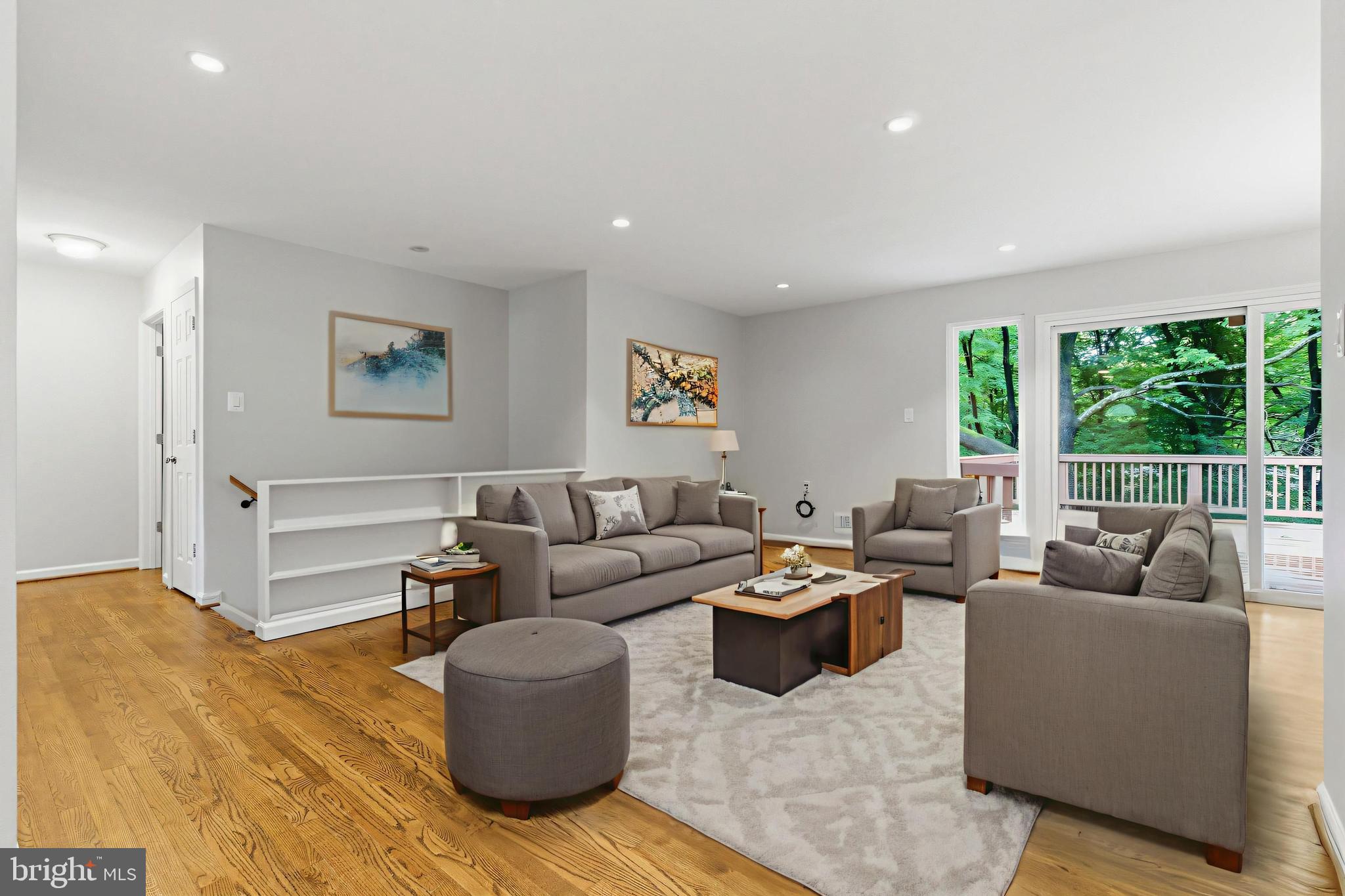 BEL PRE WOODS - Residential