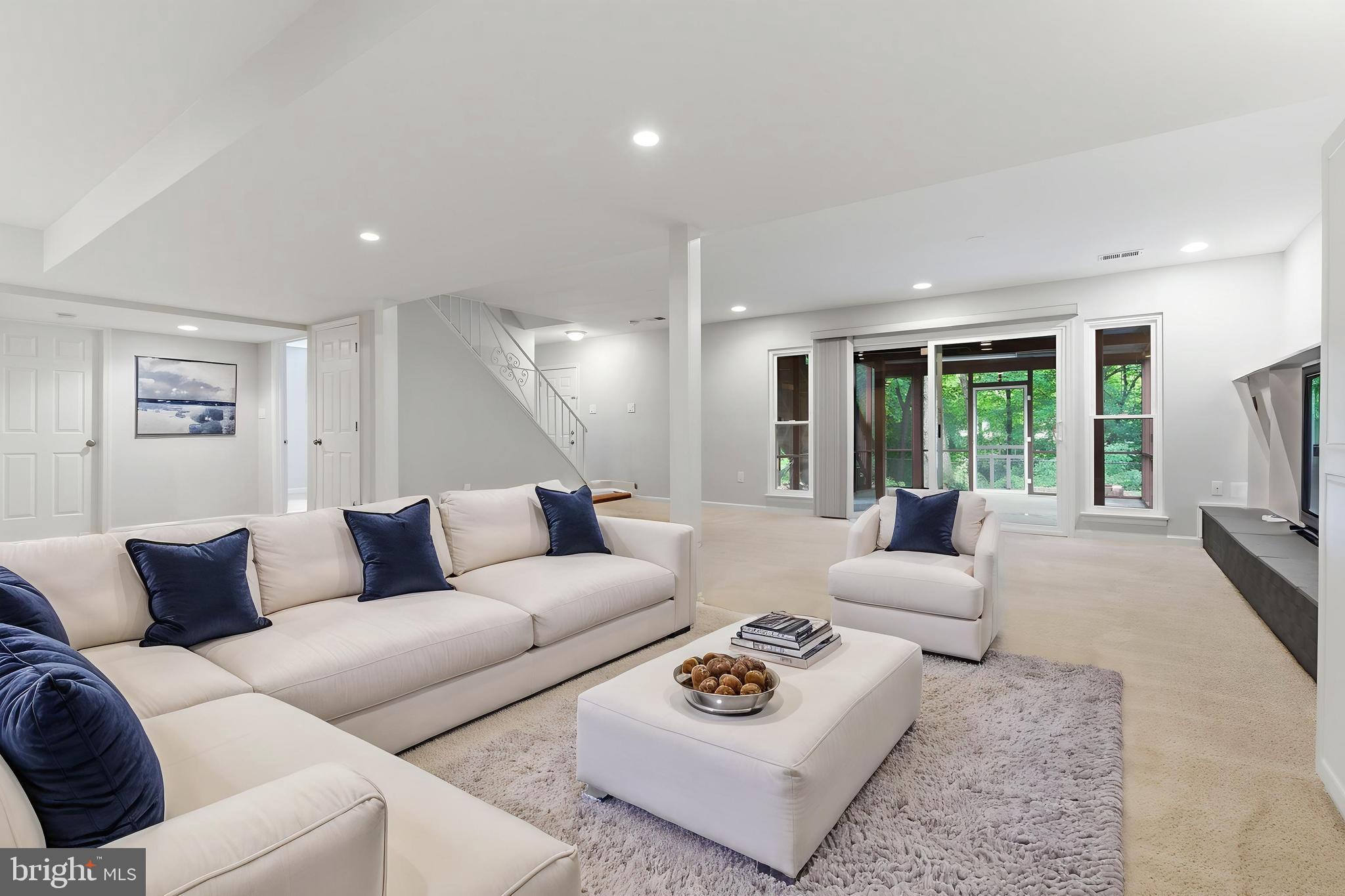 BEL PRE WOODS - Residential
