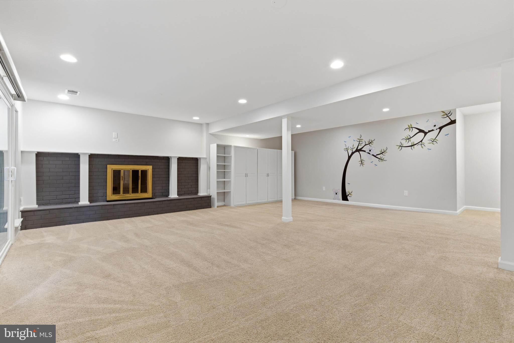 BEL PRE WOODS - Residential