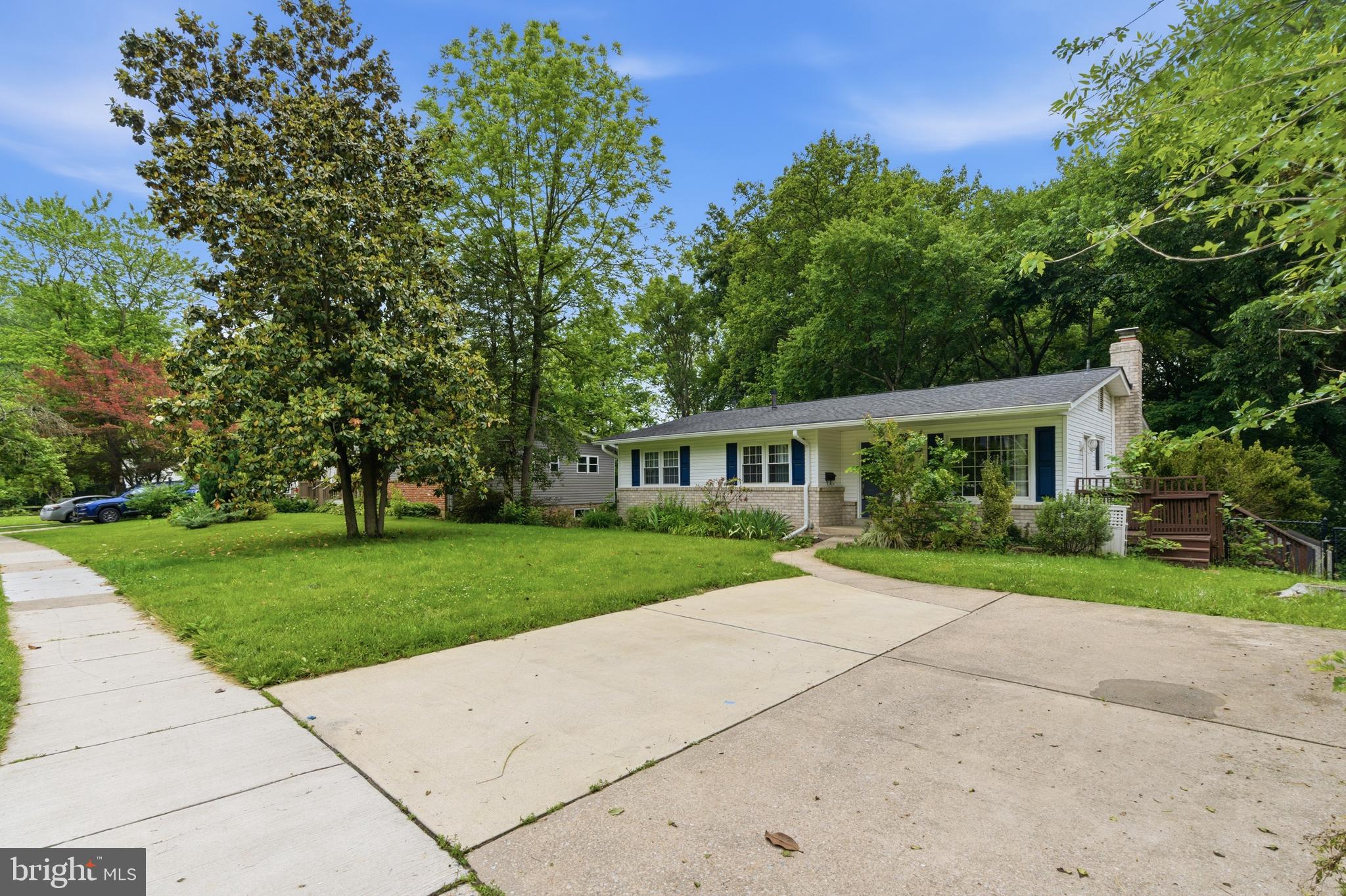 BEL PRE WOODS - Residential