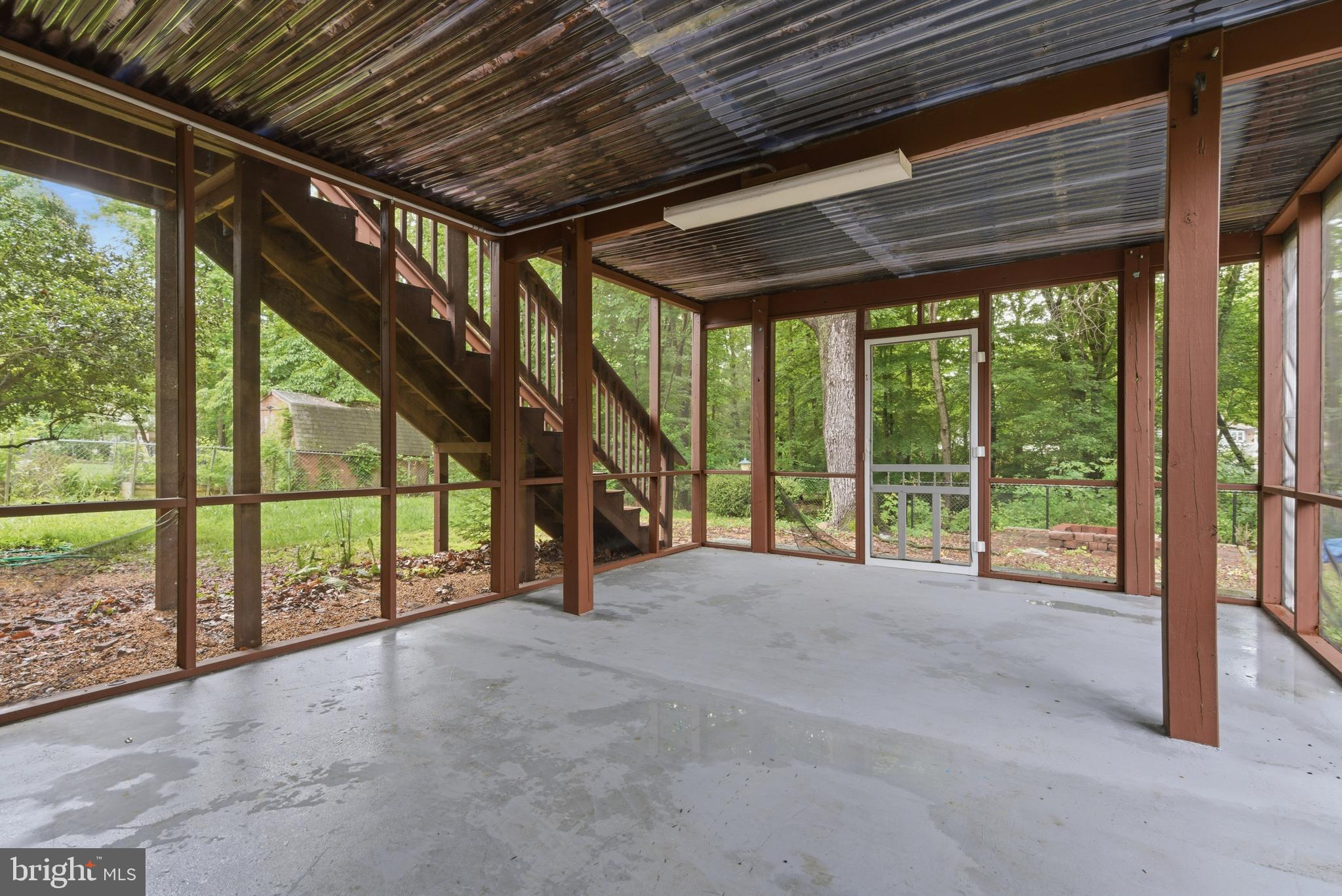BEL PRE WOODS - Residential