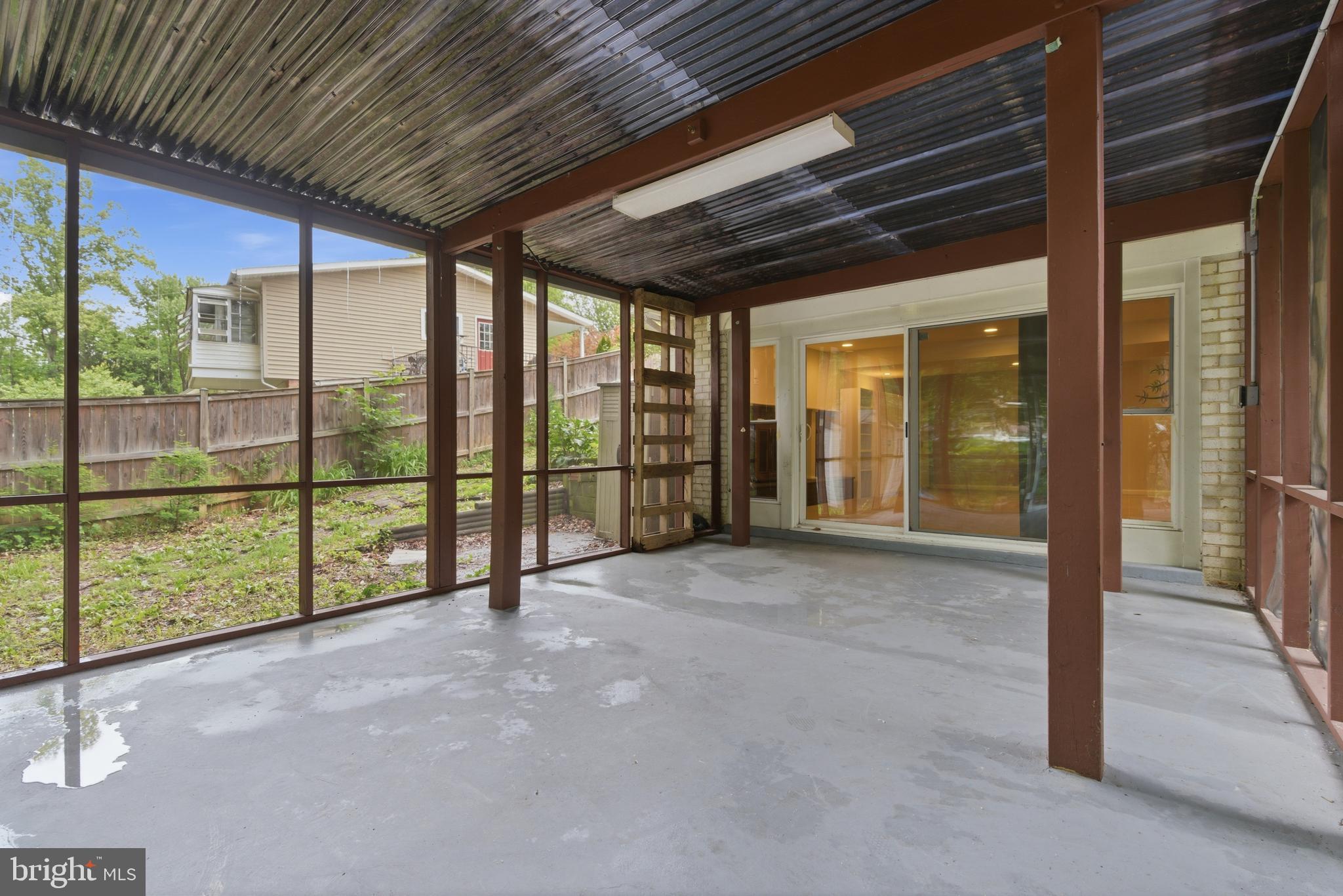 BEL PRE WOODS - Residential