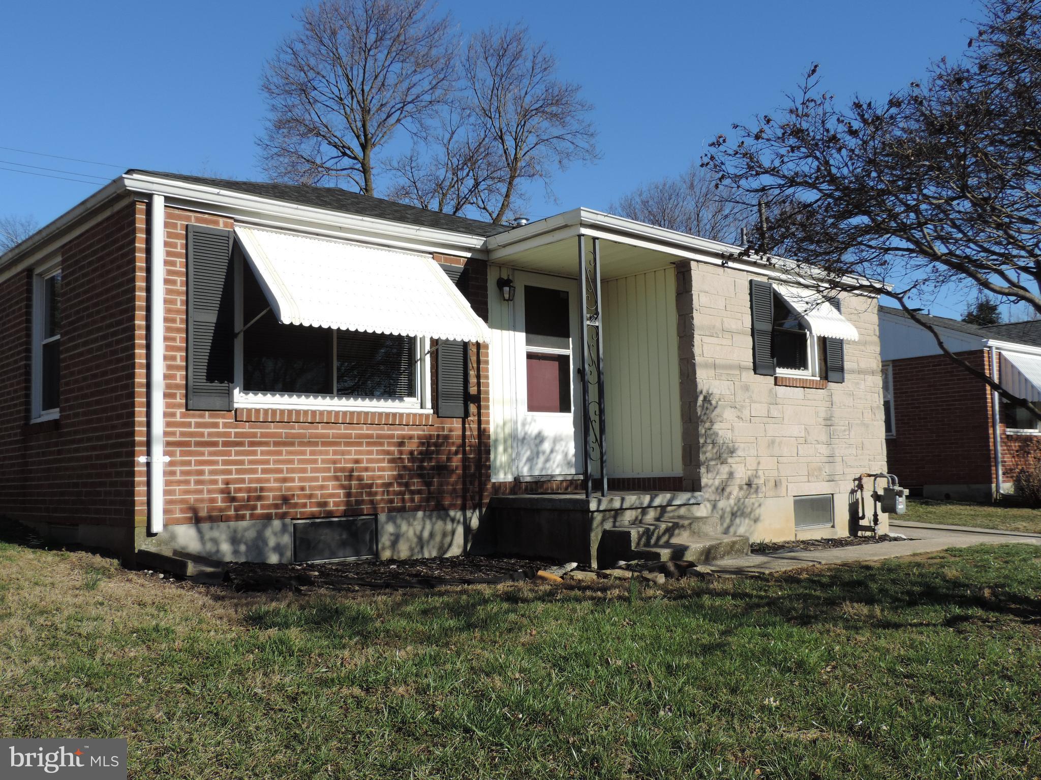 One floor living in convenient location! Located in East York, in York Suburban School District, this Cozy 2 bedroom, 1 bath rancher has hardwood flooring,  newer windows and fenced yard with shed. There is off street parking and is close to I83, RT 30, shopping and dining.  Don't miss this one!