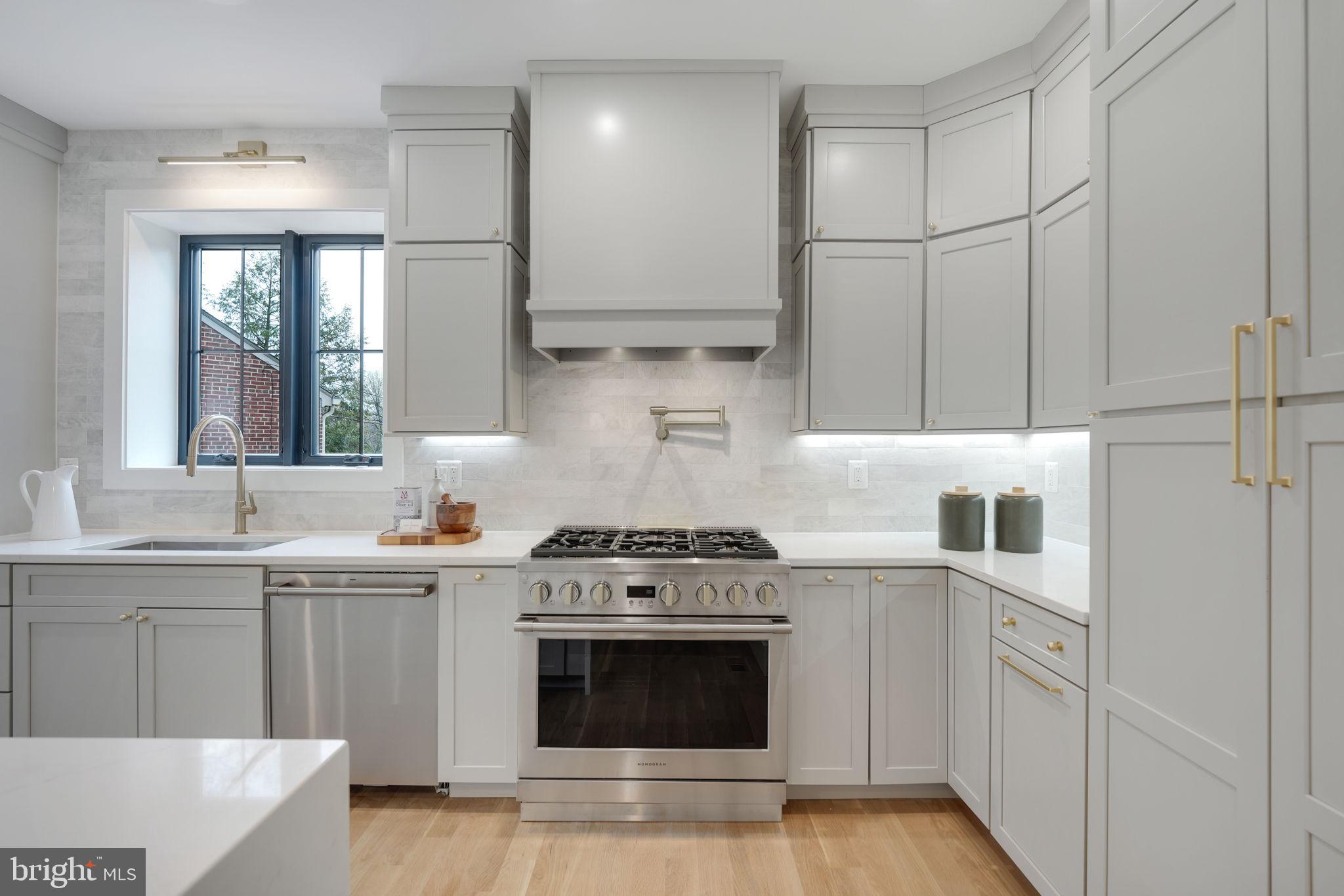 BRADDOCK HEIGHTS - Residential