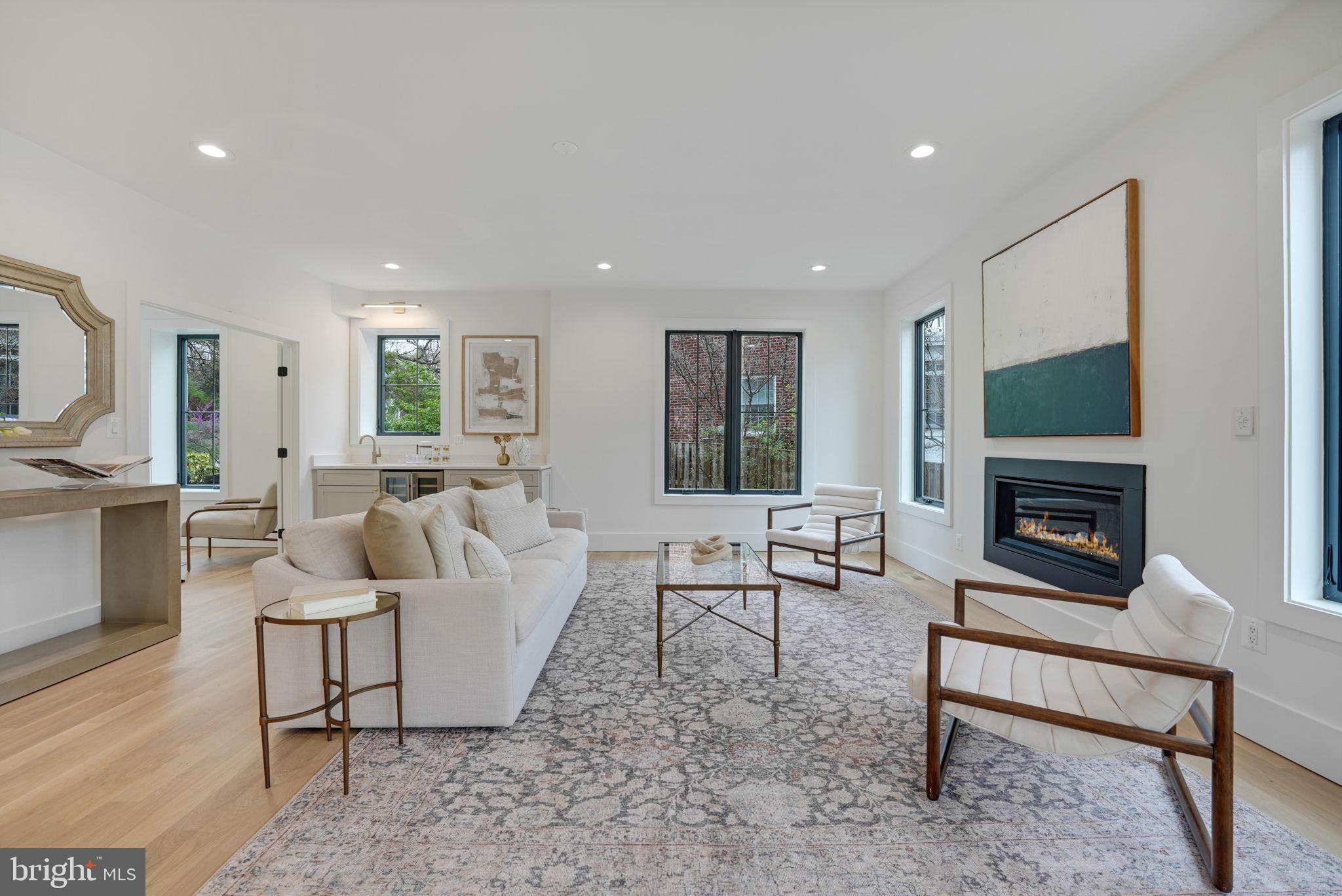 BRADDOCK HEIGHTS - Residential