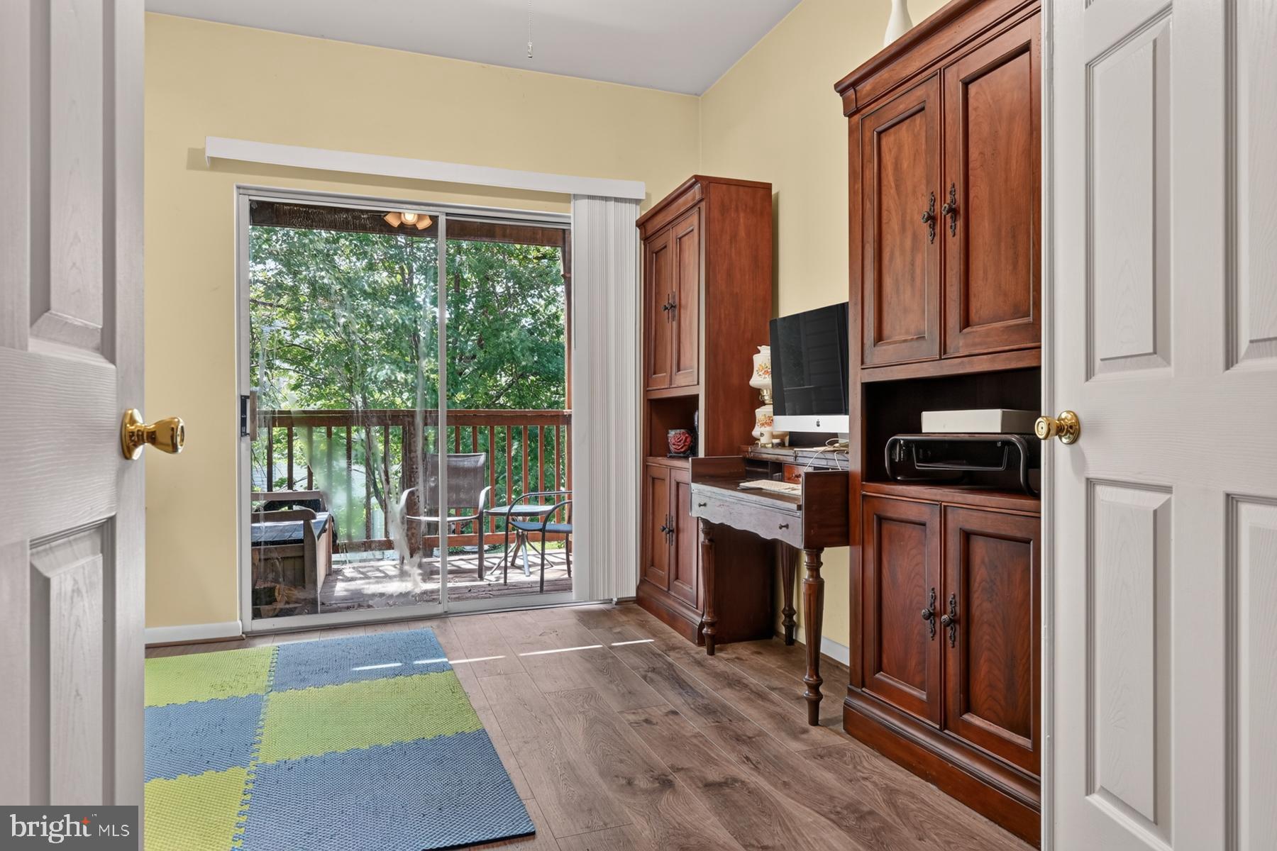ANNAPOLIS OVERLOOK - Residential
