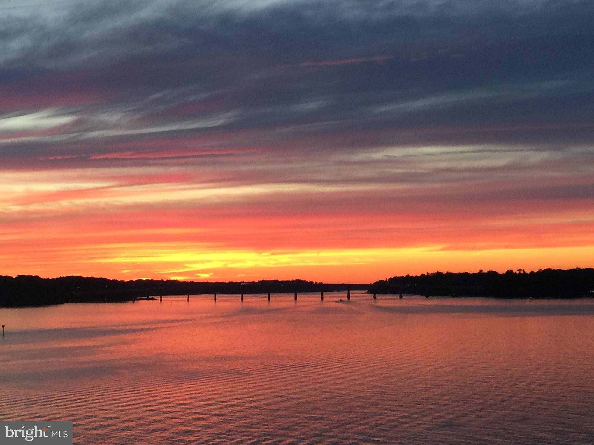 ANNAPOLIS OVERLOOK - Residential