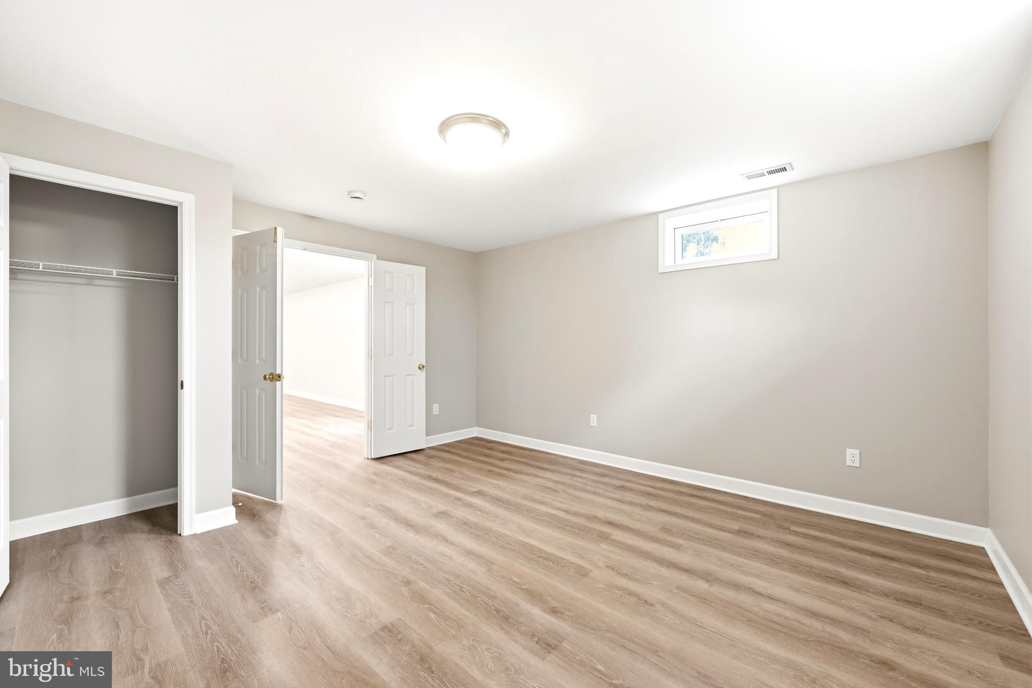 BRIARCLIFF MANOR - Residential