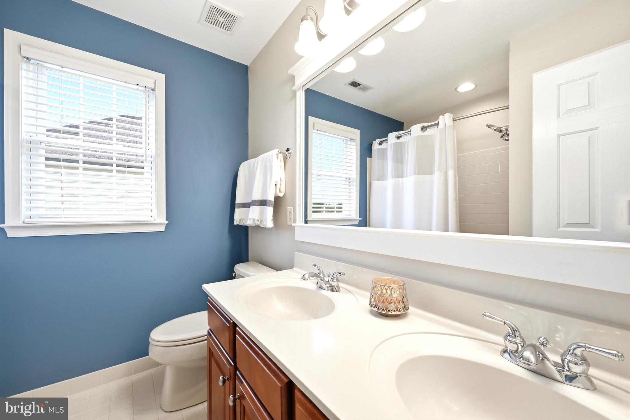 BRIARCLIFF MANOR - Residential