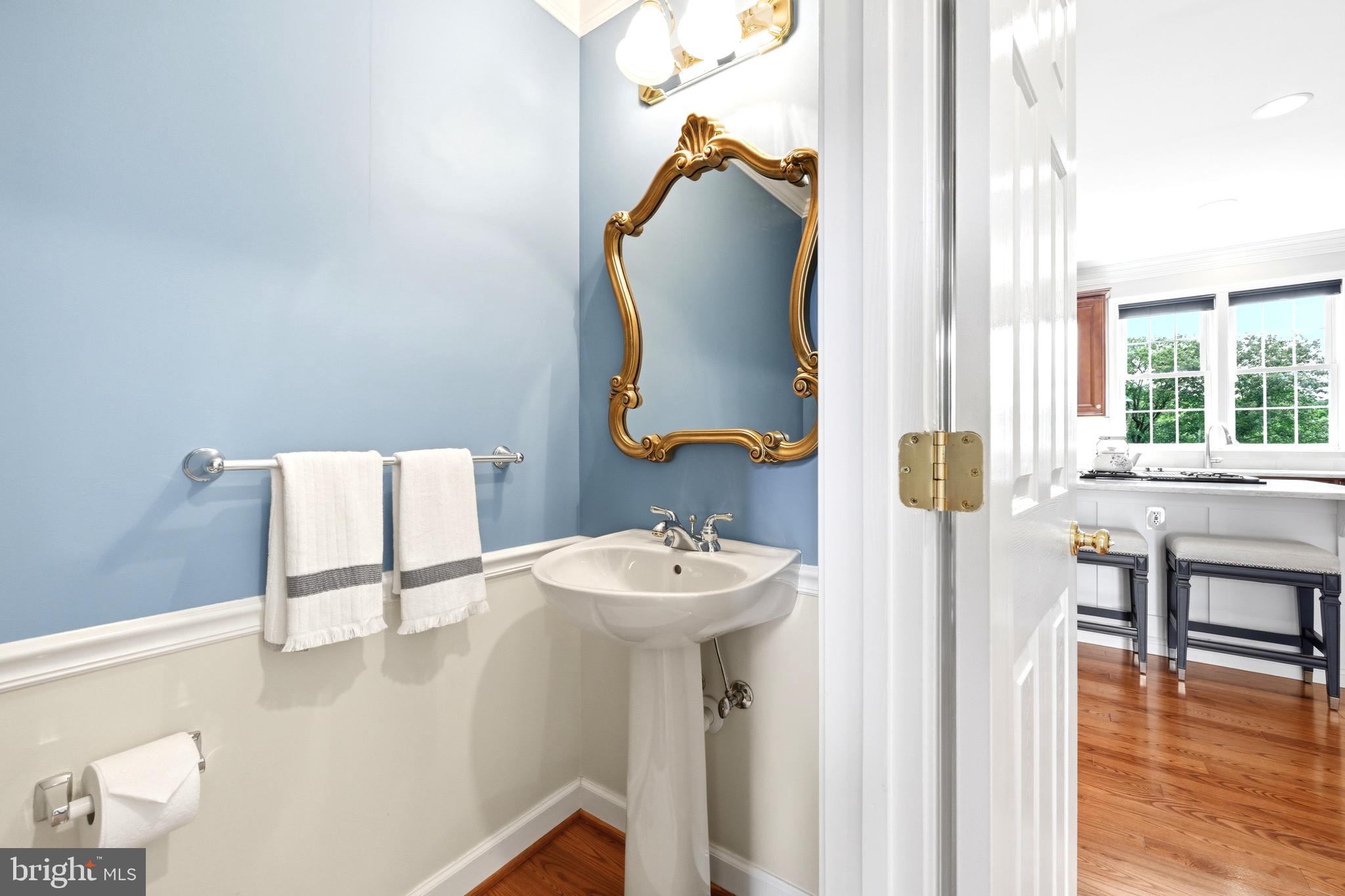 BRIARCLIFF MANOR - Residential