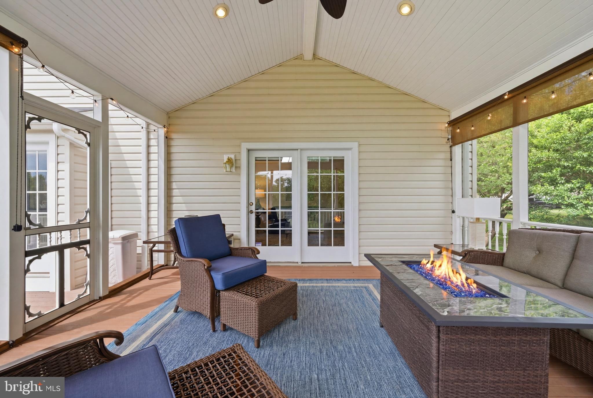 BRIARCLIFF MANOR - Residential