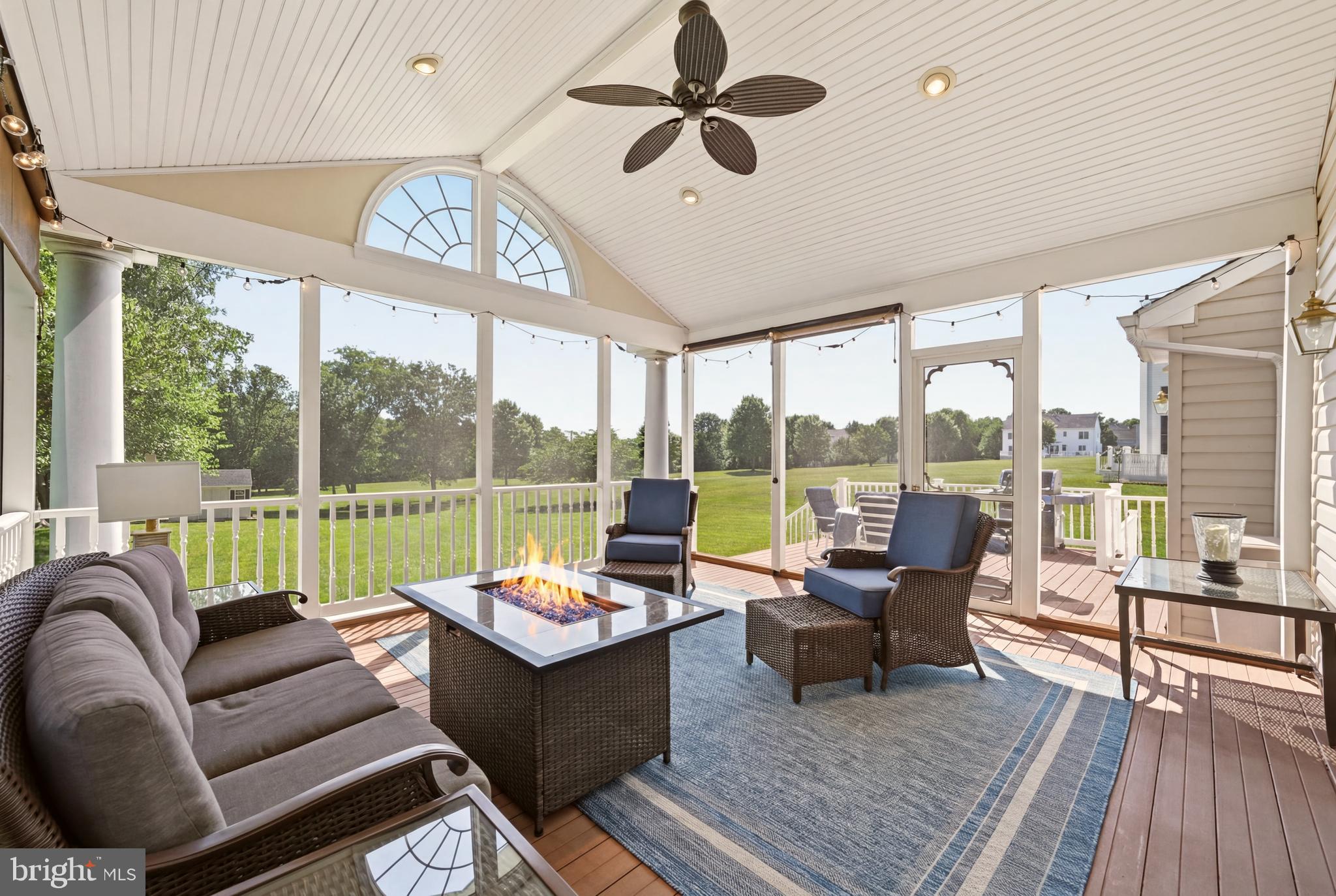 BRIARCLIFF MANOR - Residential