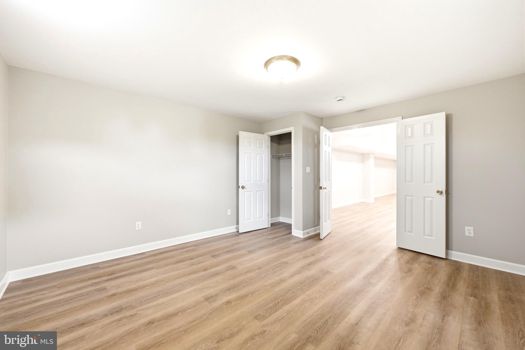BRIARCLIFF MANOR - Residential