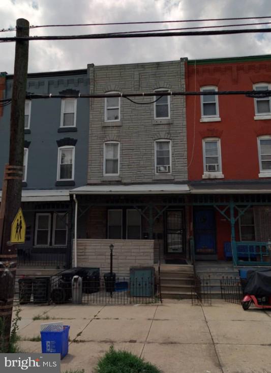 Well maintained triplex in the heart of University City offering immediate income and upside. Two 2 bedrooms 1 bathroom units are currently rented, and one 1 bedroom 1 bathroom unit is vacant, ideal for owner occupant or to lease at market rent. Strong rental location just minutes from University of Pennsylvania, Drexel University, Children's Hospital of Philadelphia, and Hospital of the University of Pennsylvania. Great opportunity for investors seeking cash flow in a high demand corridor.

NOTE: The property will be sold in AS-IS condition. The buyer is responsible for U&O.