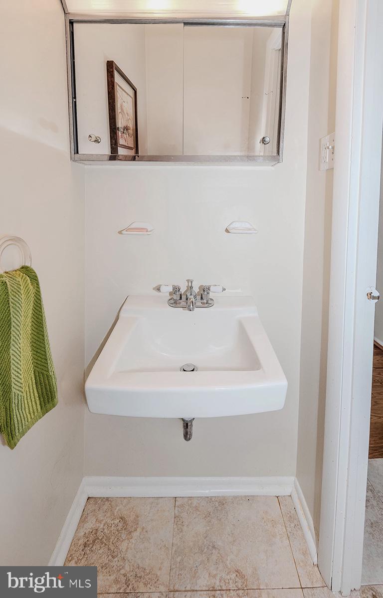 OLDE MILL CONDO - Residential