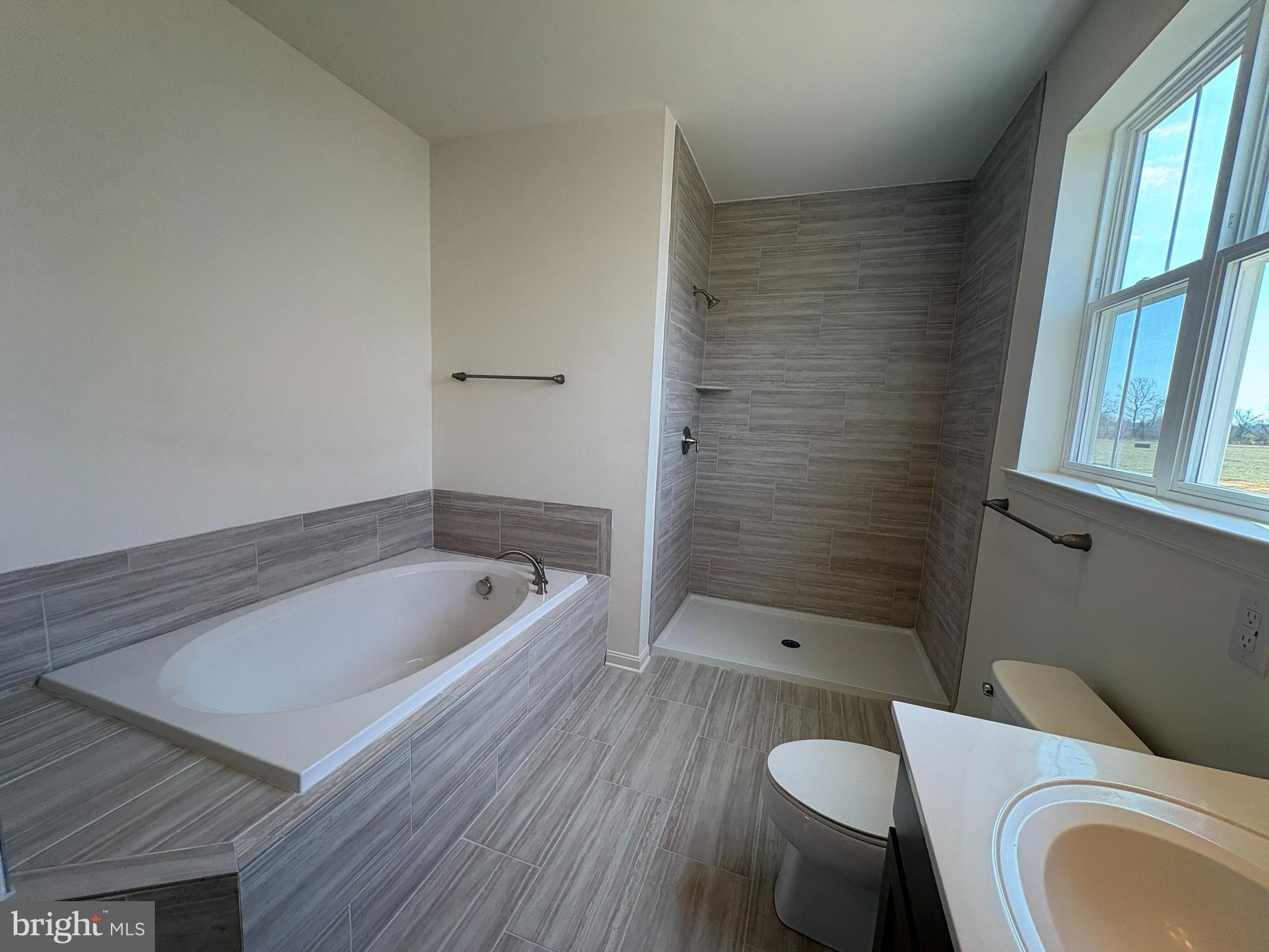 POND VIEW ESTATES - Residential