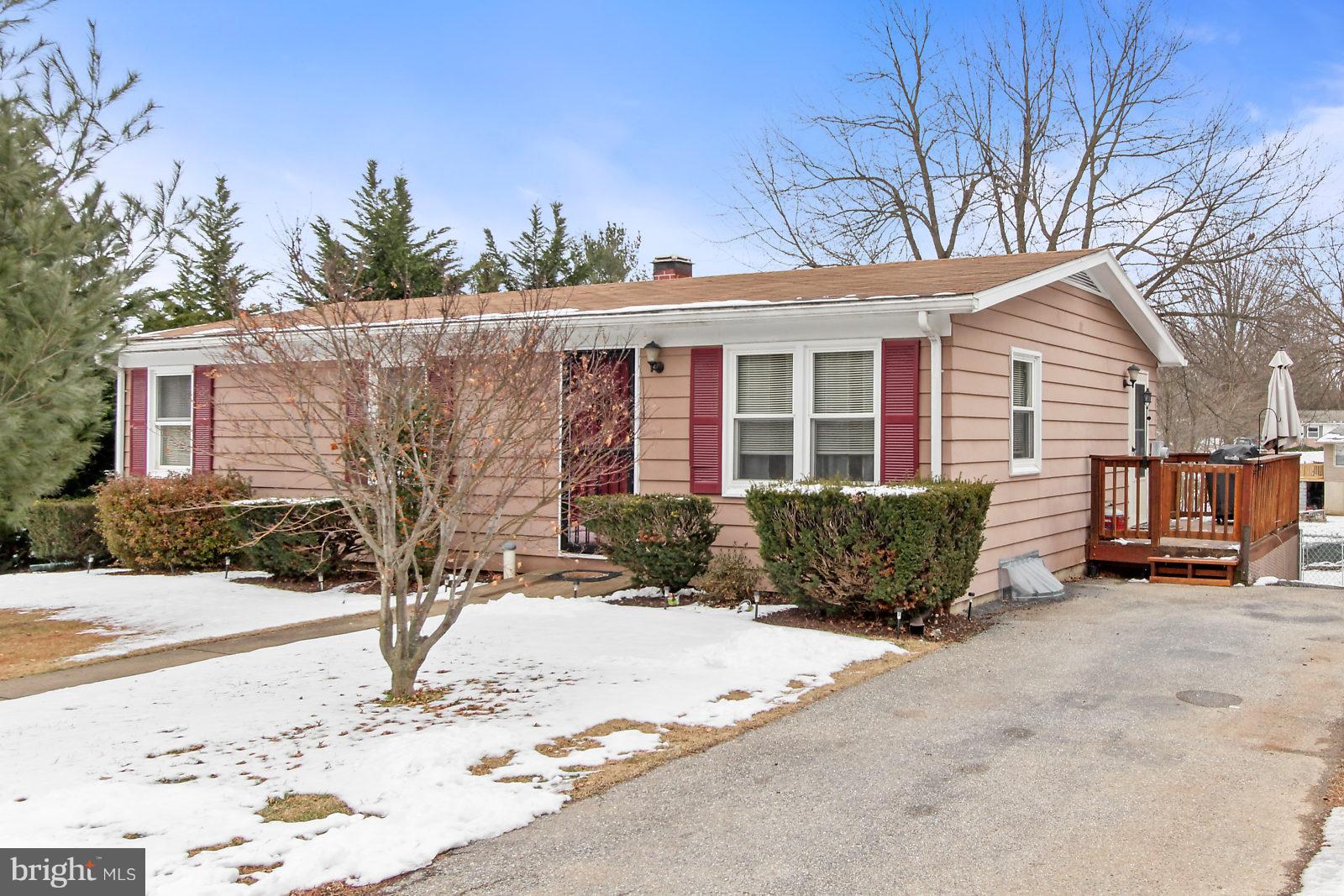 Right size Rancher! Make this house your home in 2019.  Extremely close to shopping and dining, as well as main highways. Home features 3 bedrooms and 1 bathroom, Eat in Kitchen with Stainless Steel appliances, Full basement with endless possibilities, Large patio and rear yard for your BBQ's and fenced in as well for children or pets.  New High Efficiency HVAC system and H20 Heater installed in 2013.   Great solid home, in great neighborhood, just needs you! Schedule your showing today.