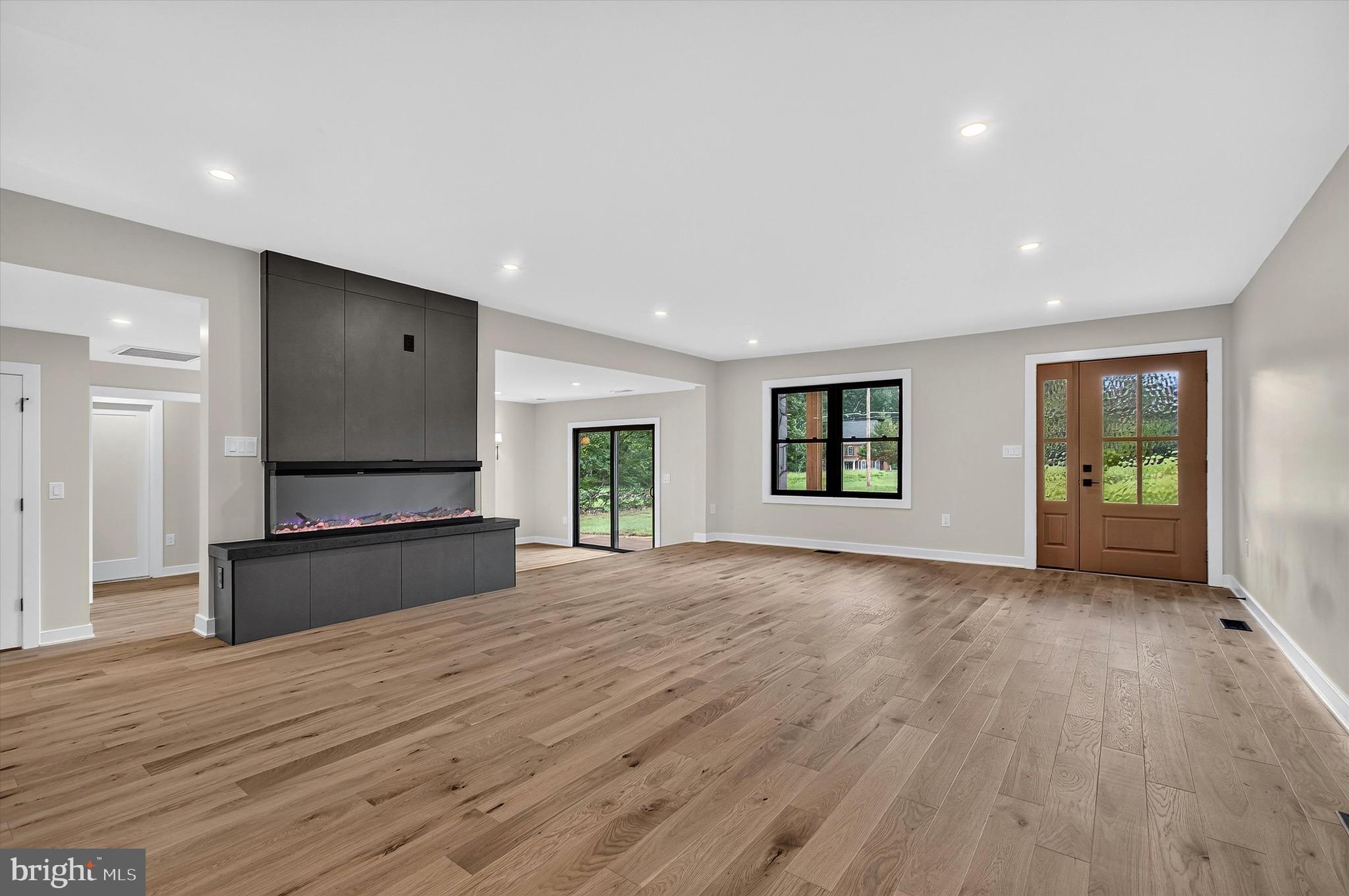 WOLF RUN - Residential