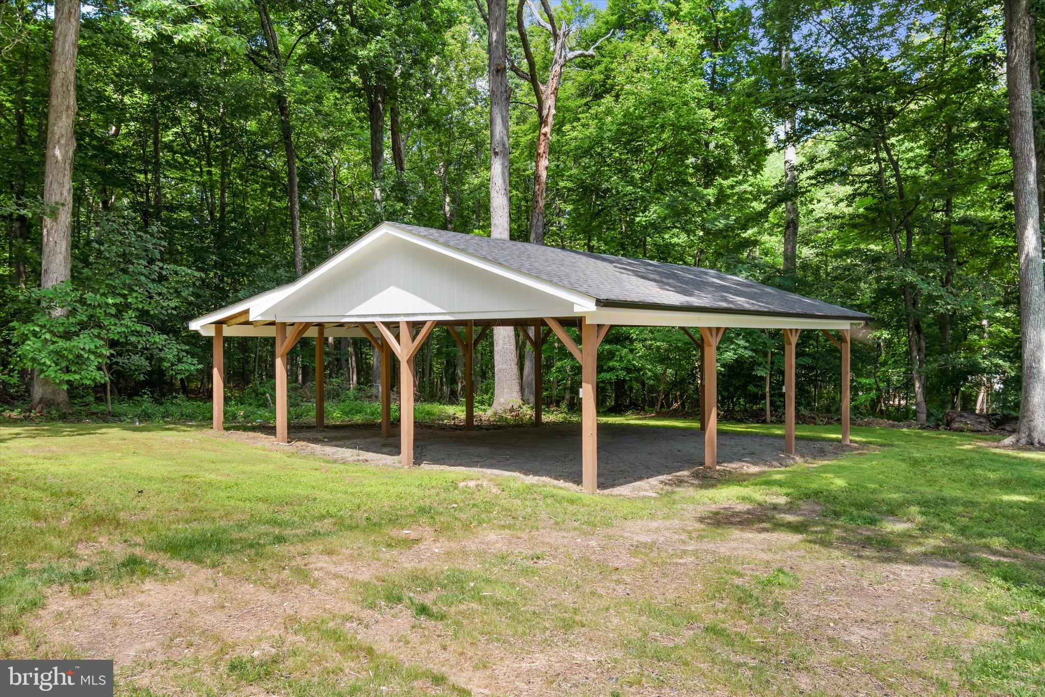 WOLF RUN - Residential