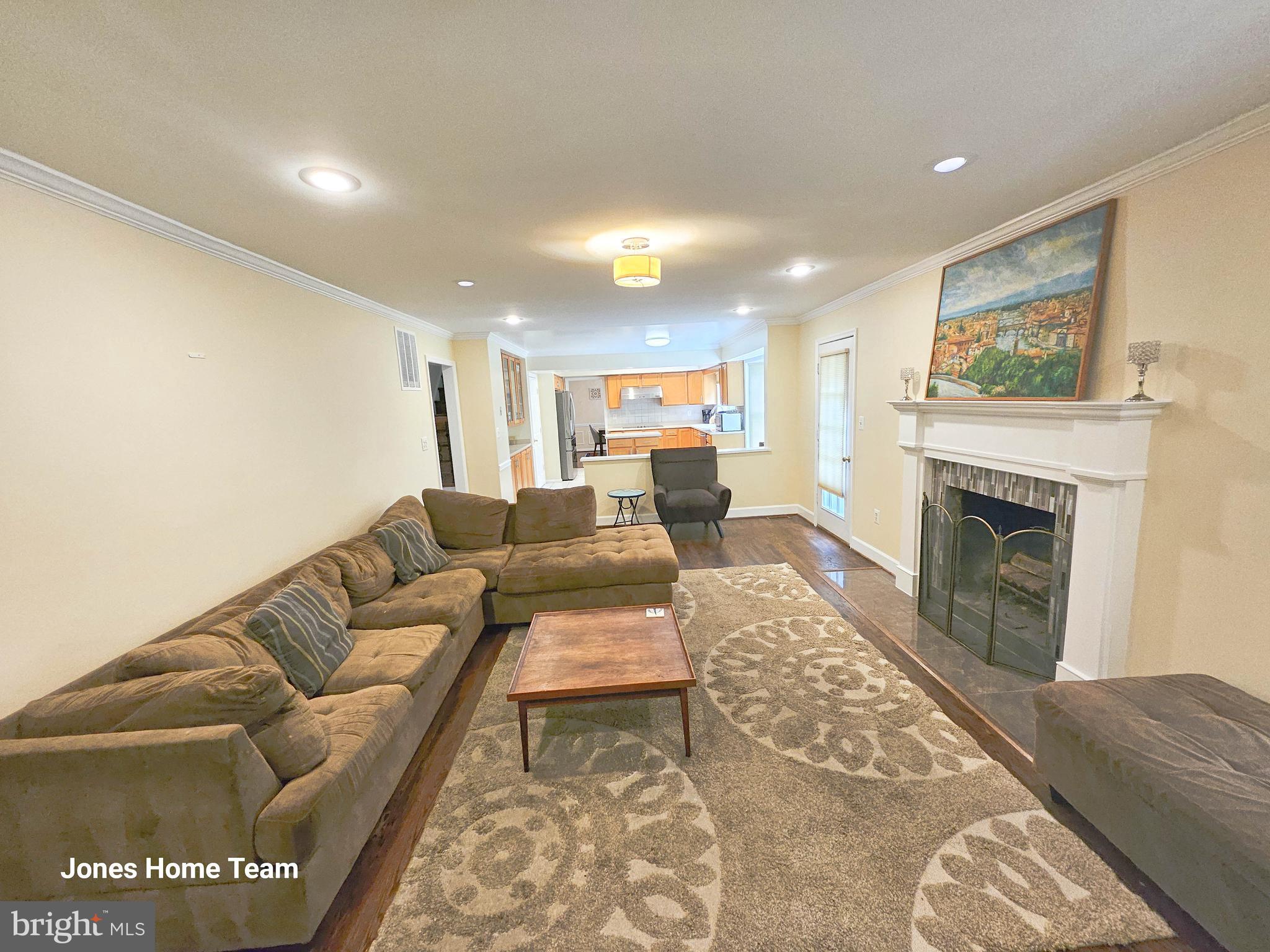 LONGMEAD CROSSING - Residential