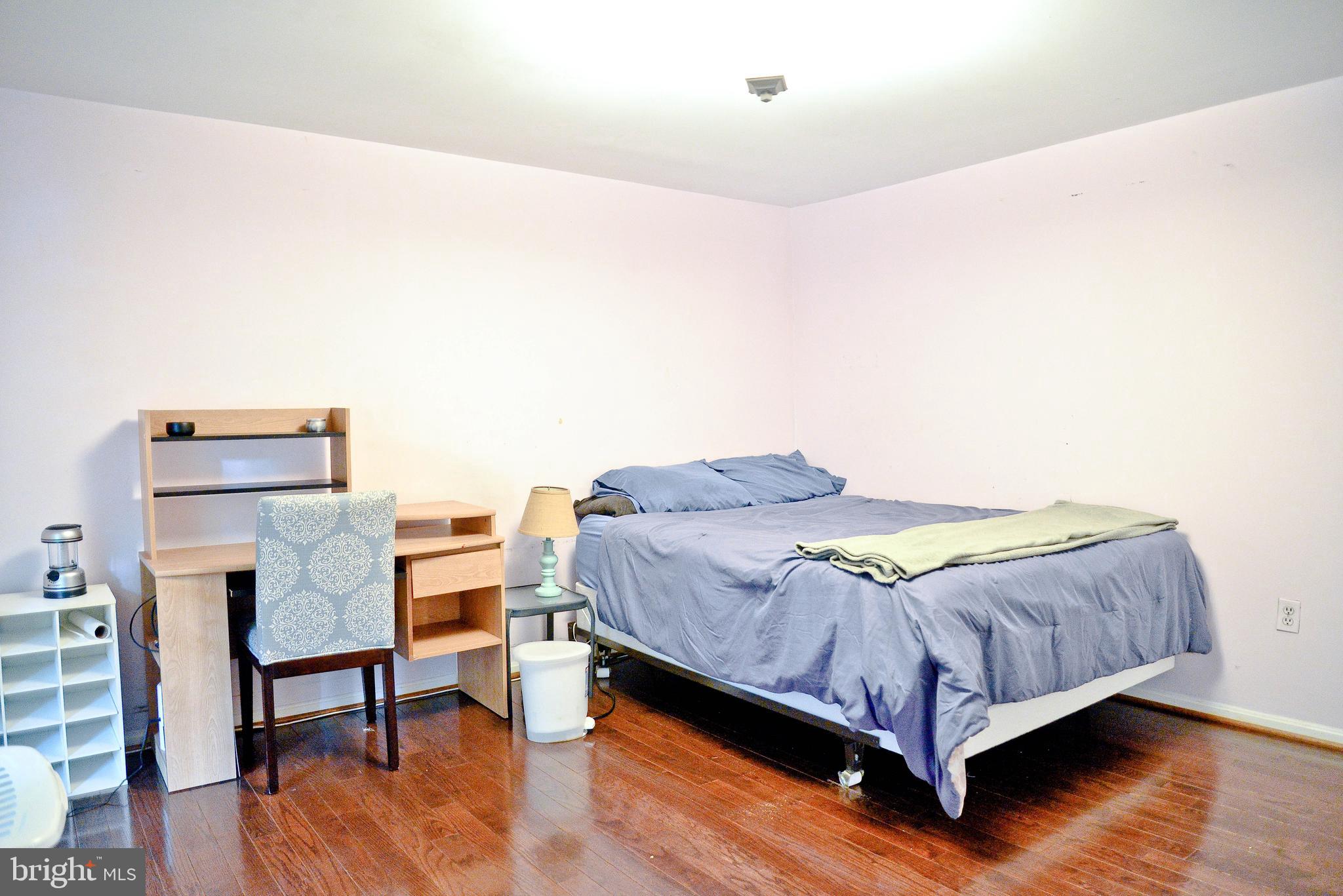 LONGMEAD CROSSING - Residential