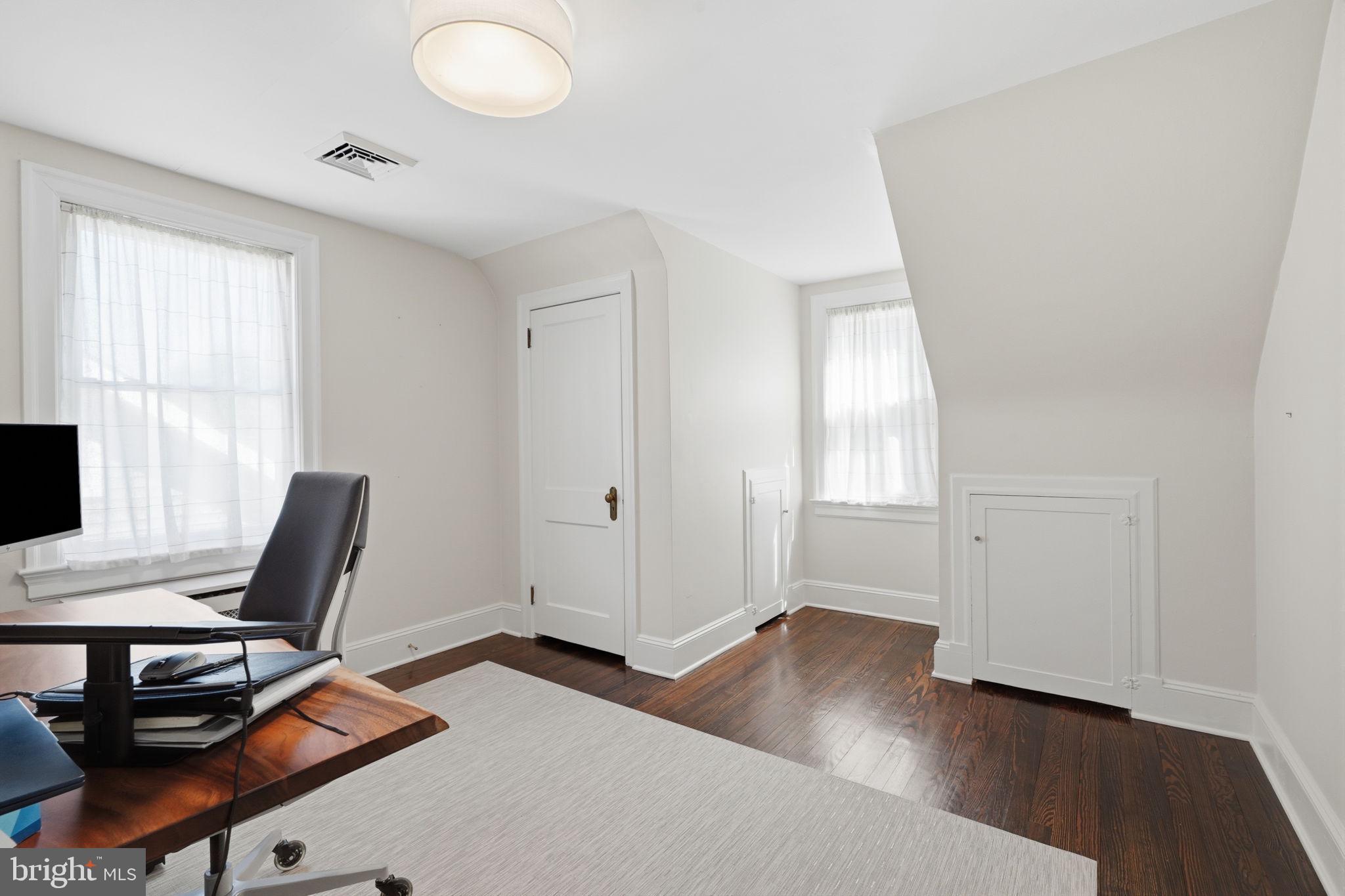 WASHINGTON HGTS - Residential