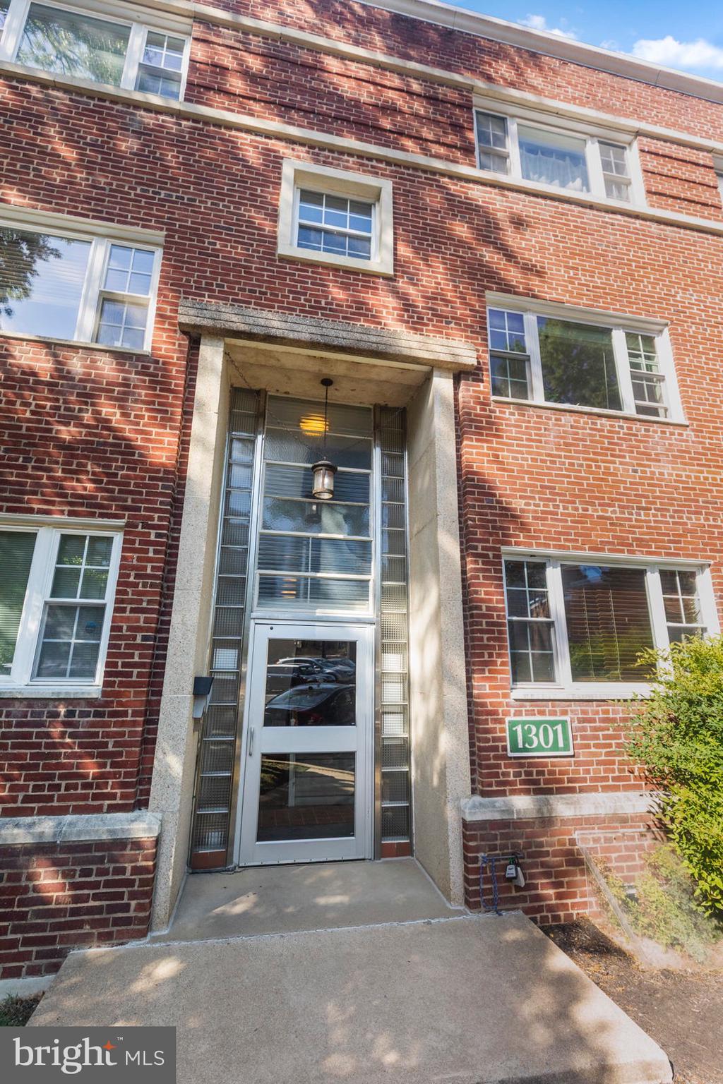 WESTMORELAND TERRACE - Residential