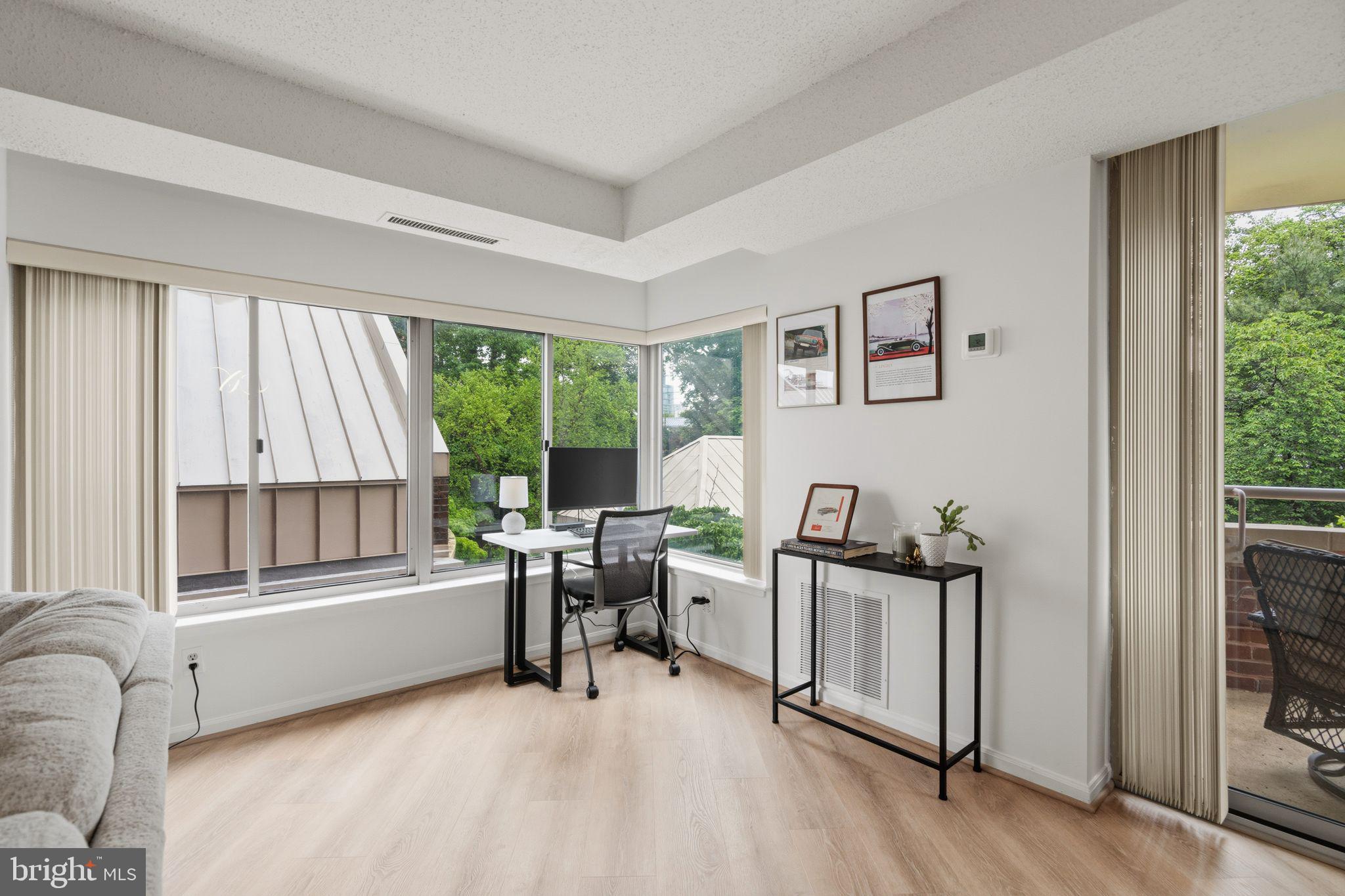 FALLSWOOD - Residential