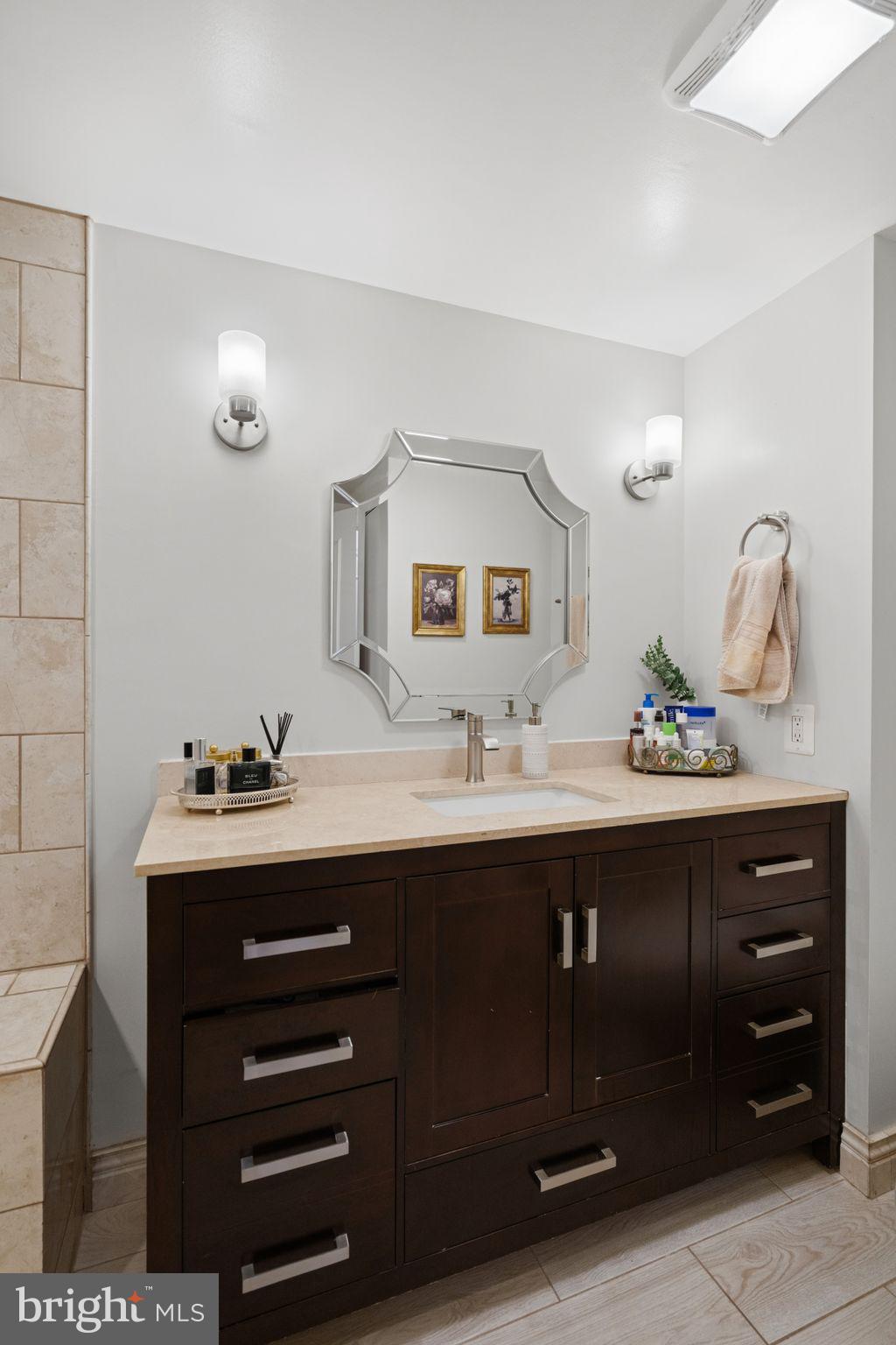 FALLSWOOD - Residential