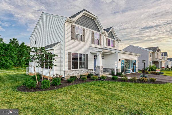 HICKORY POINTE - Residential