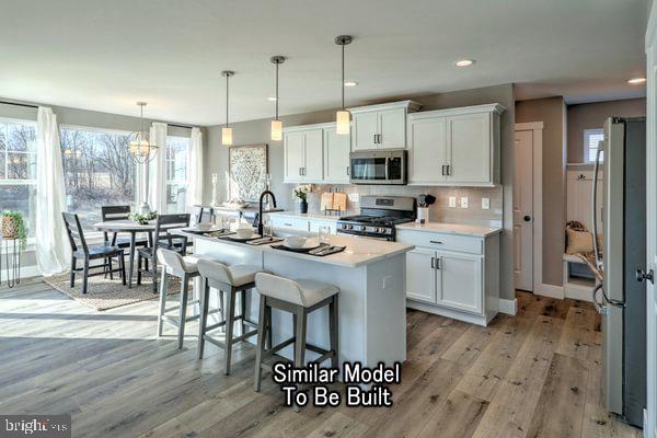 HICKORY POINTE - Residential