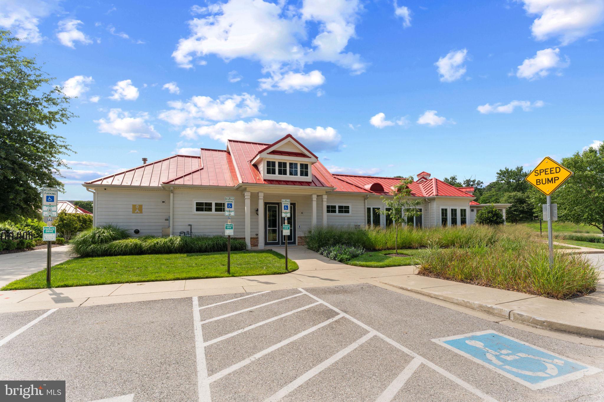 CREEKSIDE VILLAGE - Residential